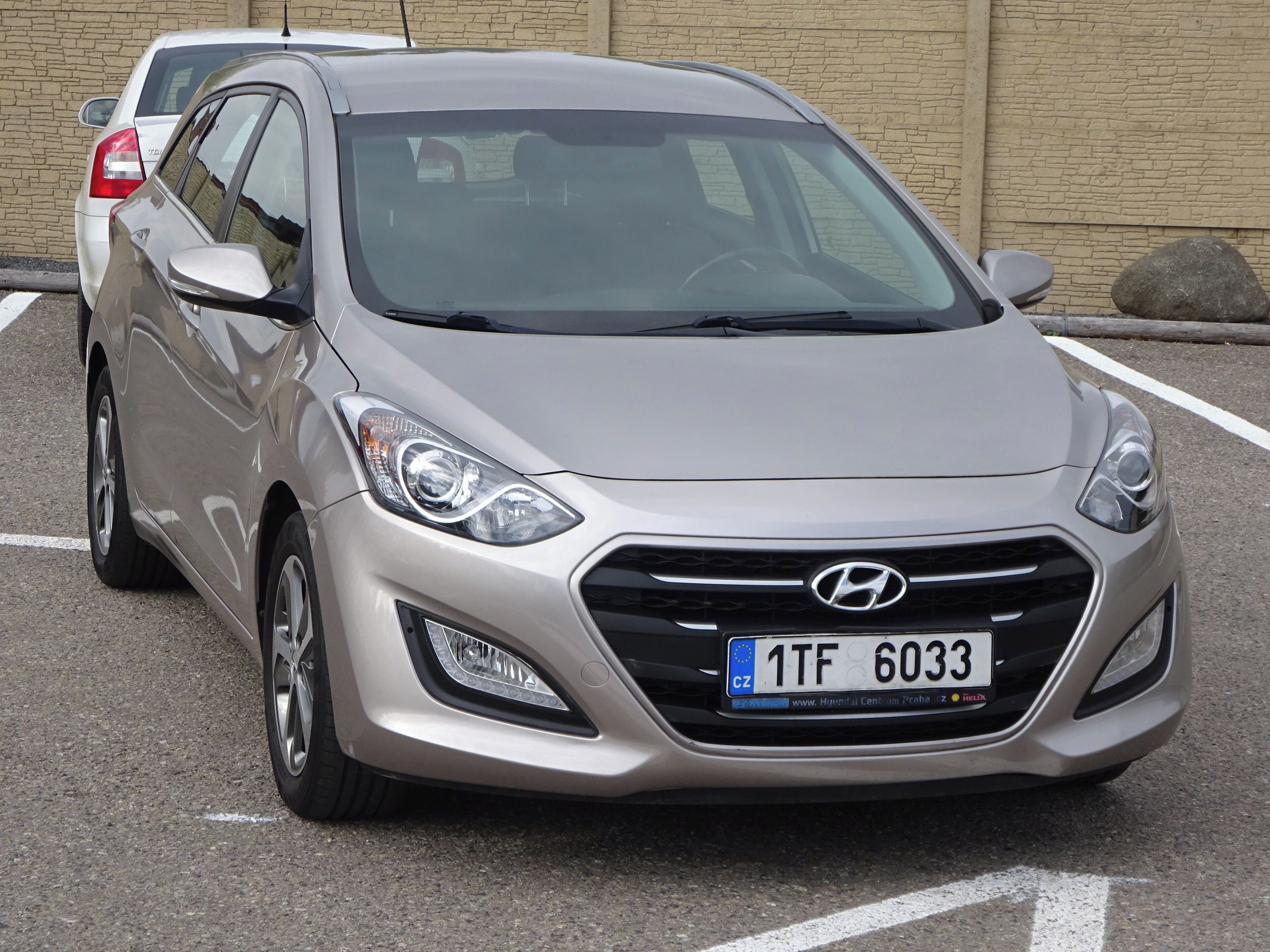 Hyundai i30, 1.6i 2.Maj.serv.kníž.ČR 88 kw