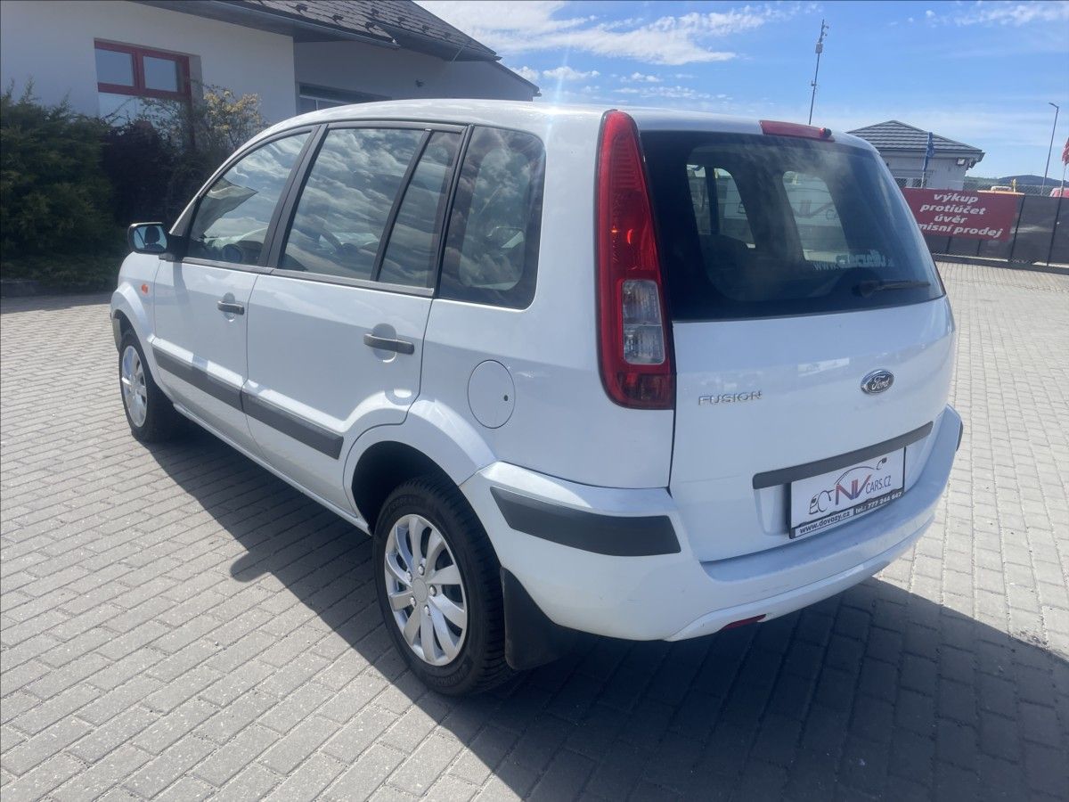Ford Fusion, 1,4 i 59kw Klima, po STK - fotka 3