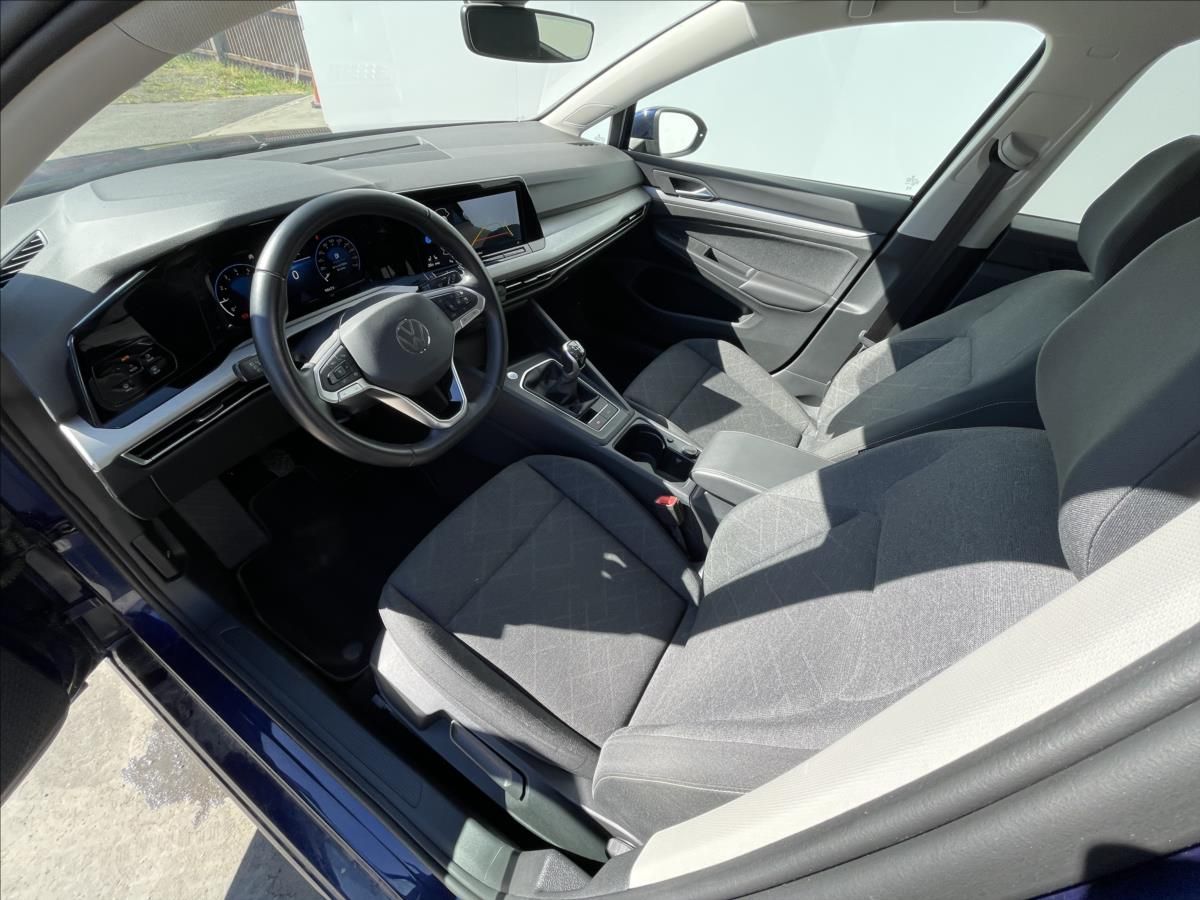 Volkswagen Golf, 1,5 TSI Life Kamera  Variant - fotka 5