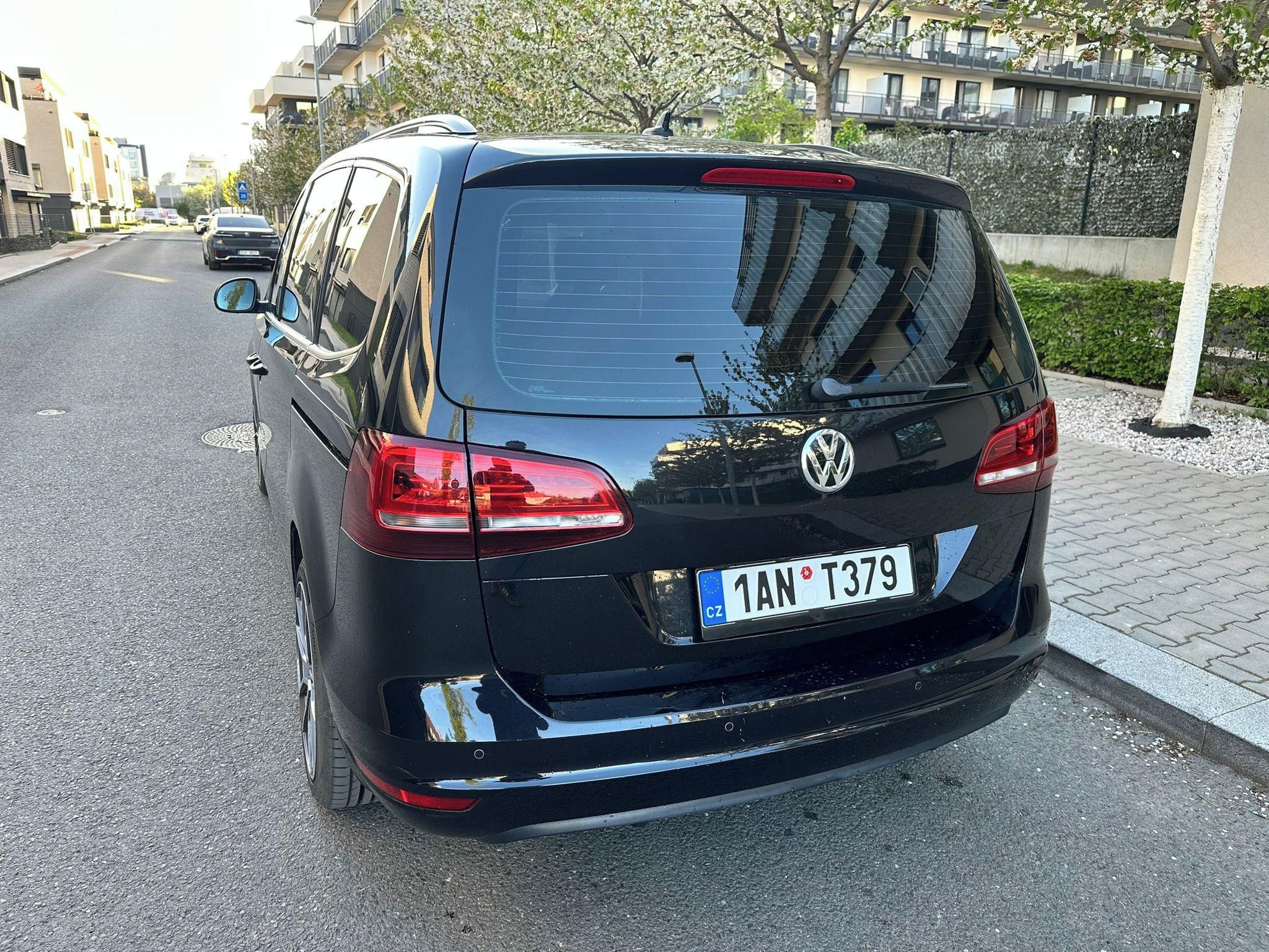 Volkswagen Sharan, 2.0 TDI 110kW DSG TAŽNÉ BIXEN. - fotka 5