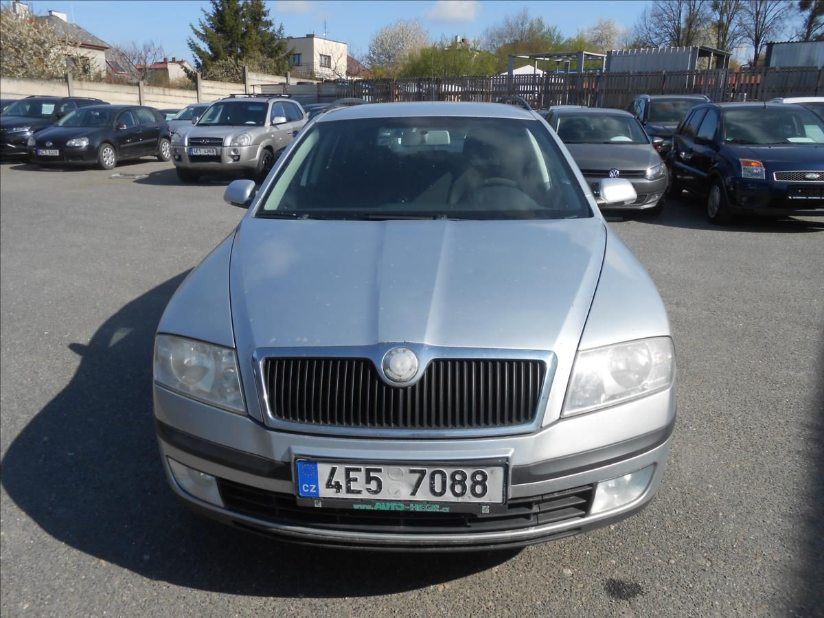 Škoda Octavia, 1,9 TDi 77Kw - fotka 2