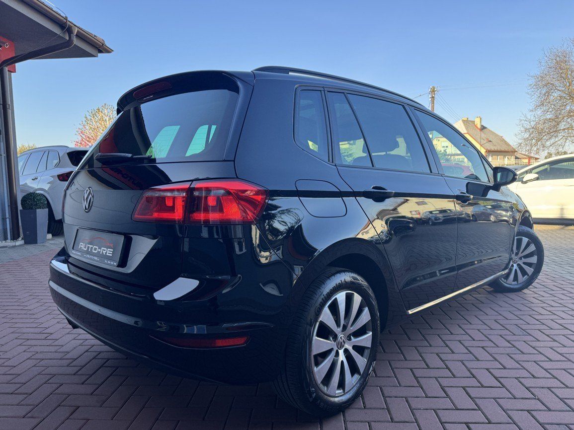 Volkswagen Golf Sportsvan, 1.4TSi 110kW Navi Xenony BT - fotka 2