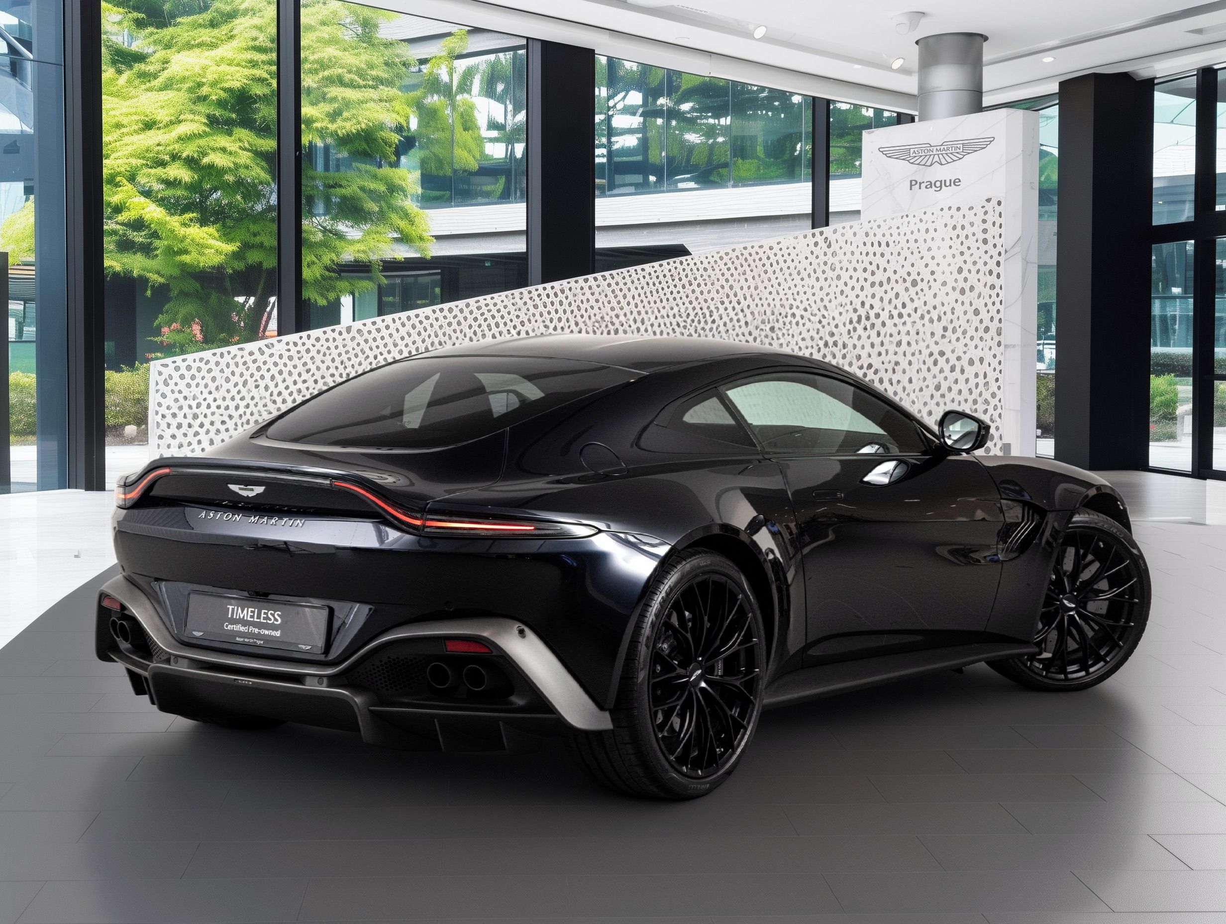 Aston Martin V8 Vantage, V8 Vantage 4.0 V8 - fotka 5