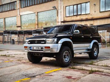 Toyota Hilux Surf 2.4 TD