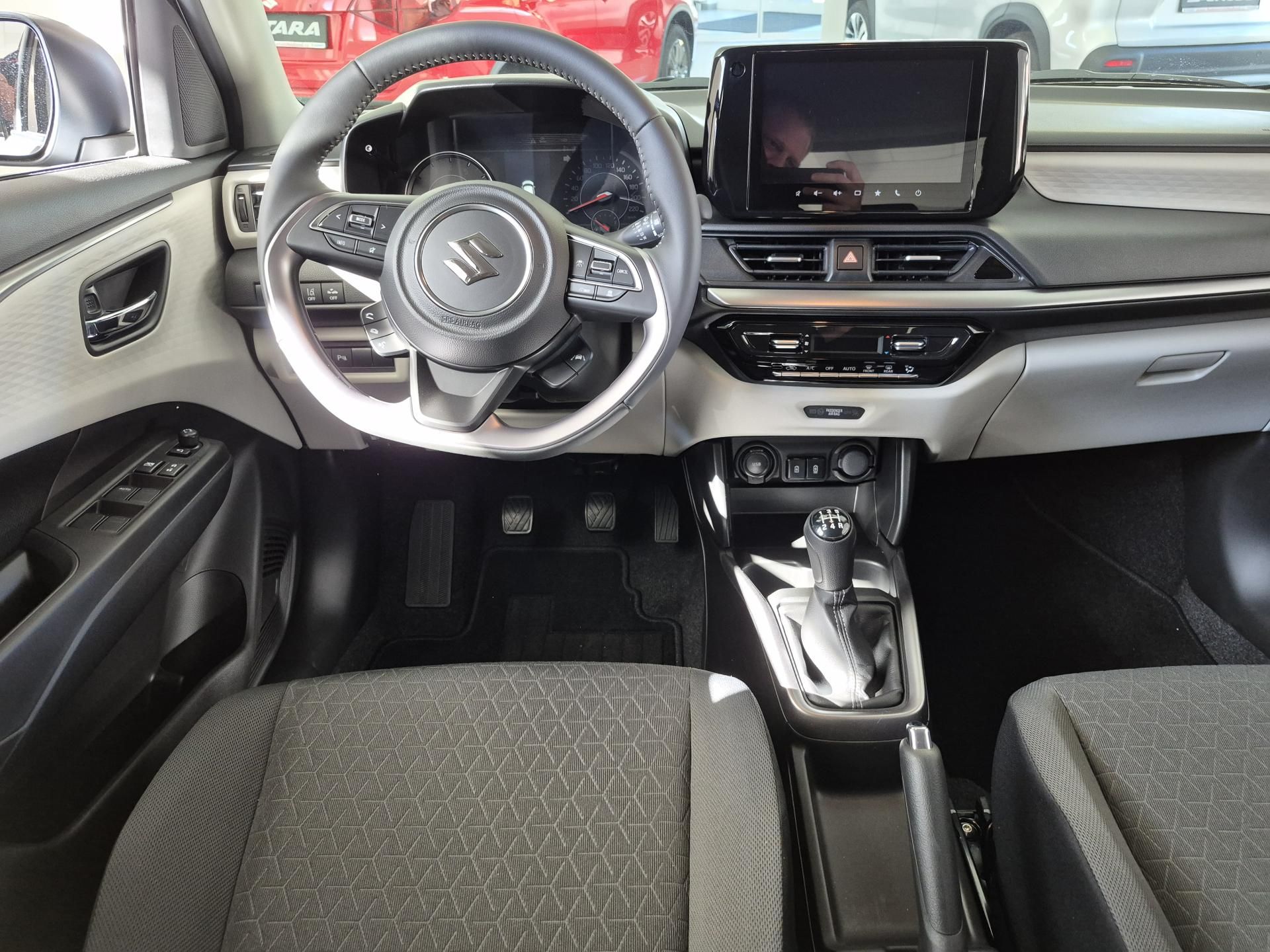 Suzuki Swift, 1,2 ELEGANCE ALLGRIP HYBRID - fotka 5