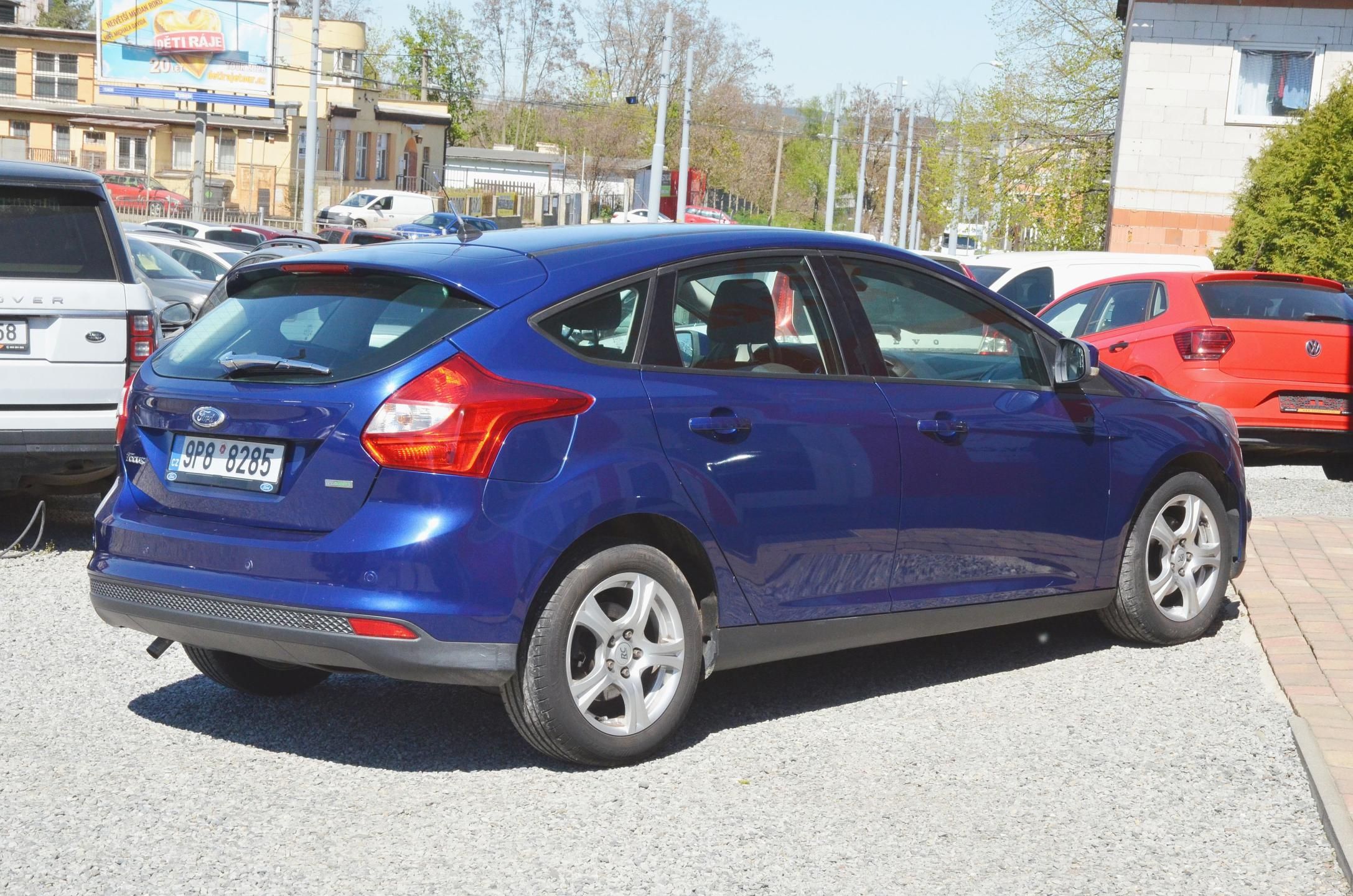 Ford Focus, 1.0 EB 74kW TREND 2x kola - fotka 6