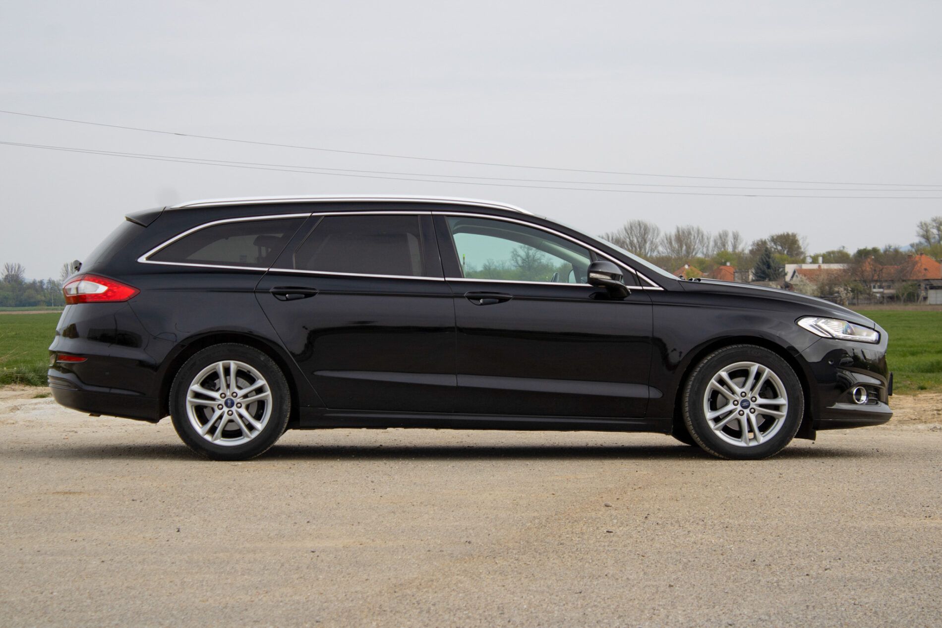 Ford Mondeo - fotka 5