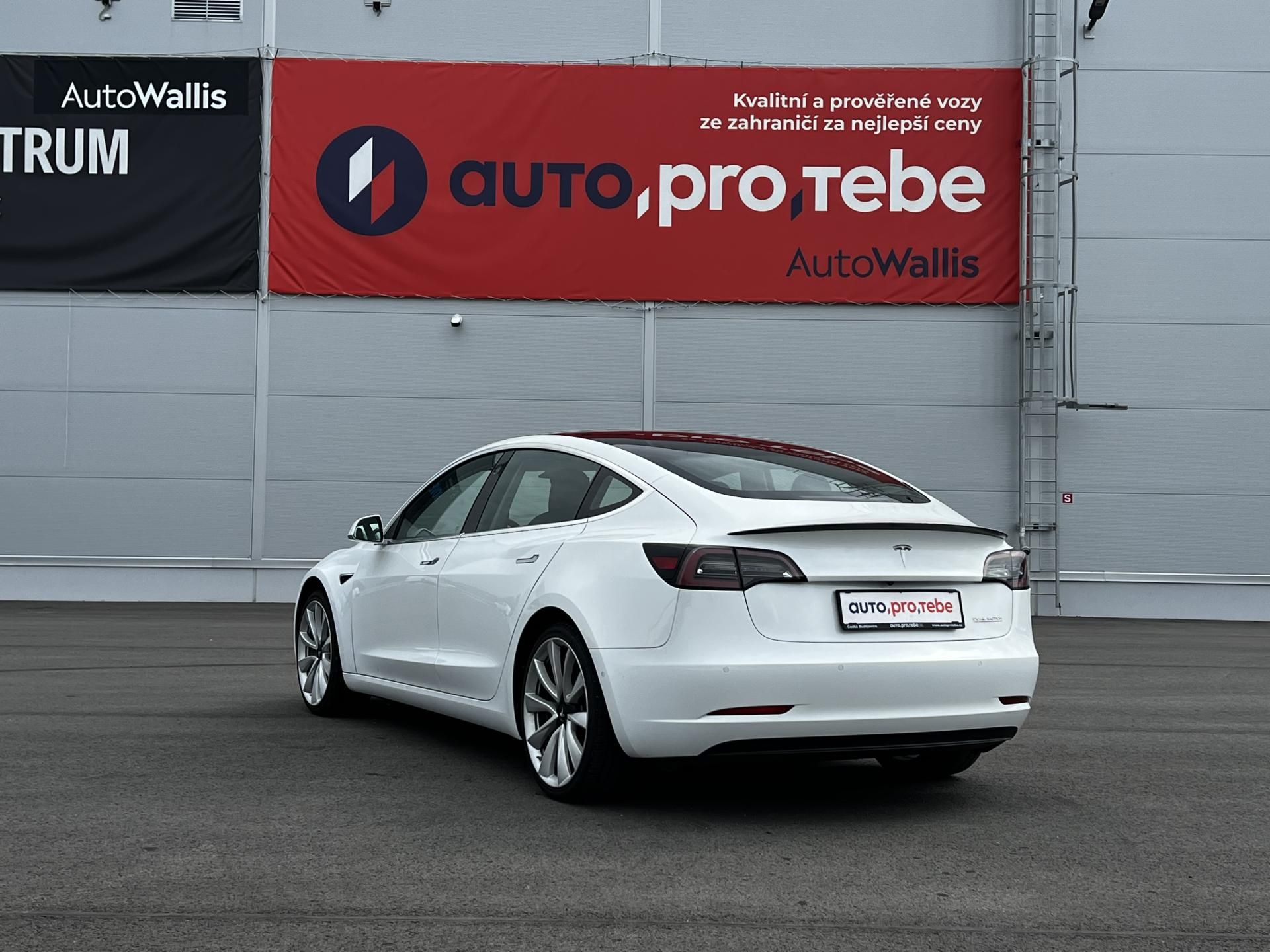 Tesla Model 3, PERFORMANCE AWD 377kW DPH - fotka 5