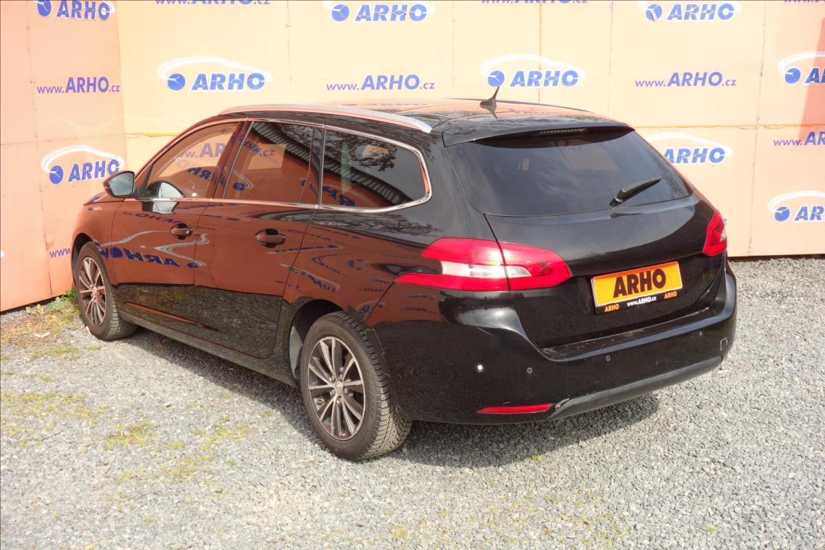 Peugeot 308, 1,6 HDi 88KW, PANORAMA, NAVI. - fotka 5