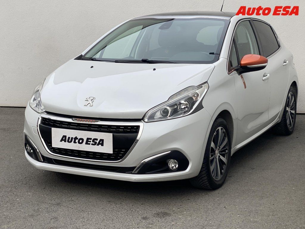 Peugeot 208, 1.2PT,Roland Garros,panor - fotka 3
