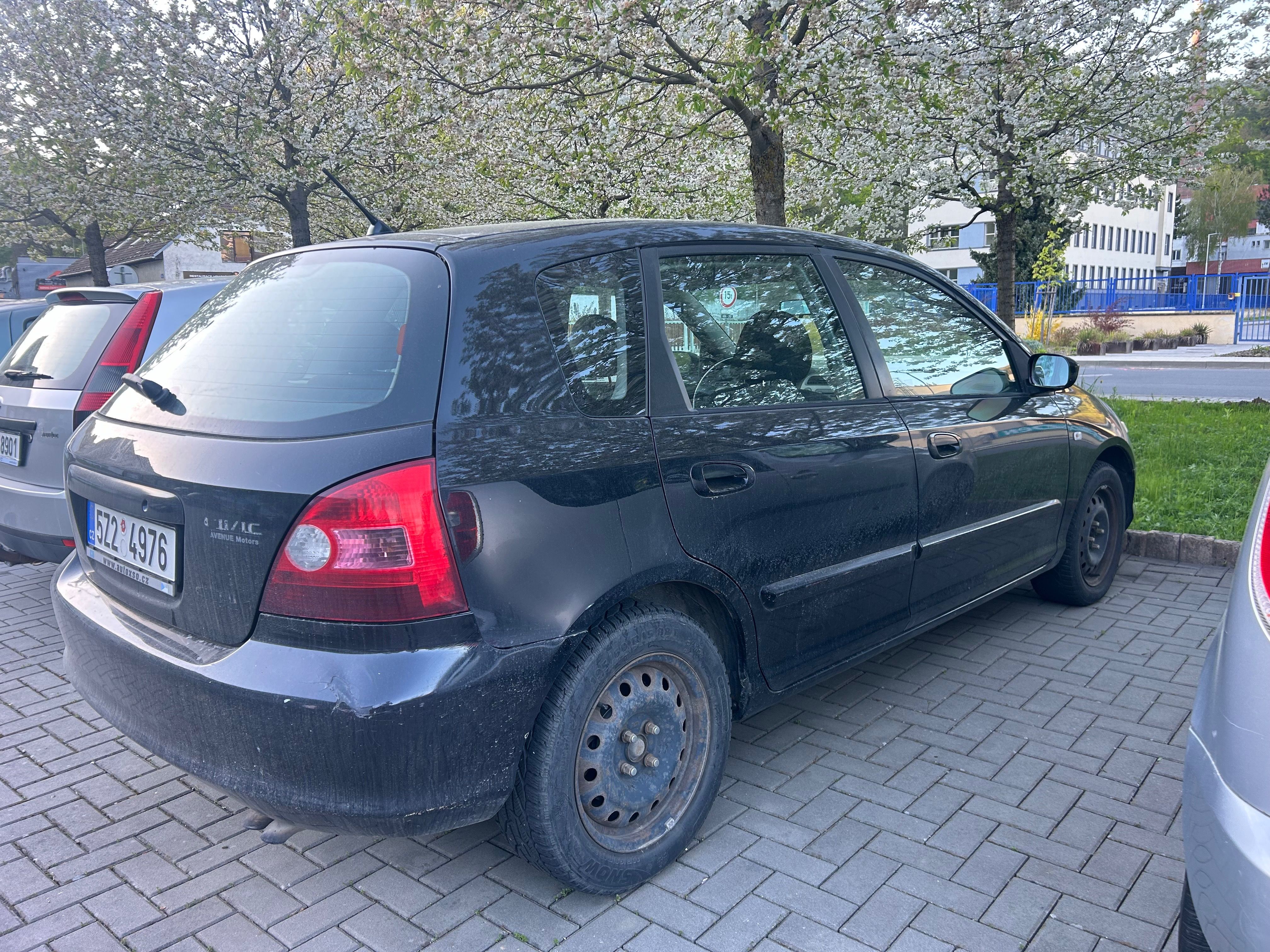 Honda Civic, 1.7D [telefon skryt]km 74kW klima - fotka 5