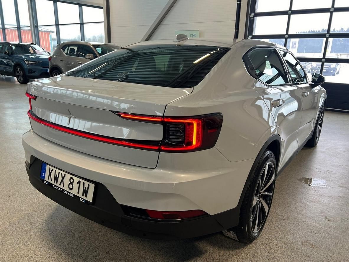 Polestar 2, SR SM 91%SoH park. kamera - fotka 3