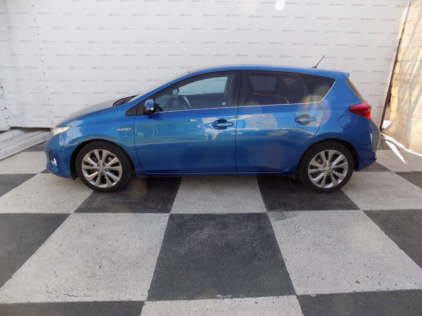 Toyota Auris, 1.8i/Hybrid/Pano/NAVI/ - fotka 2