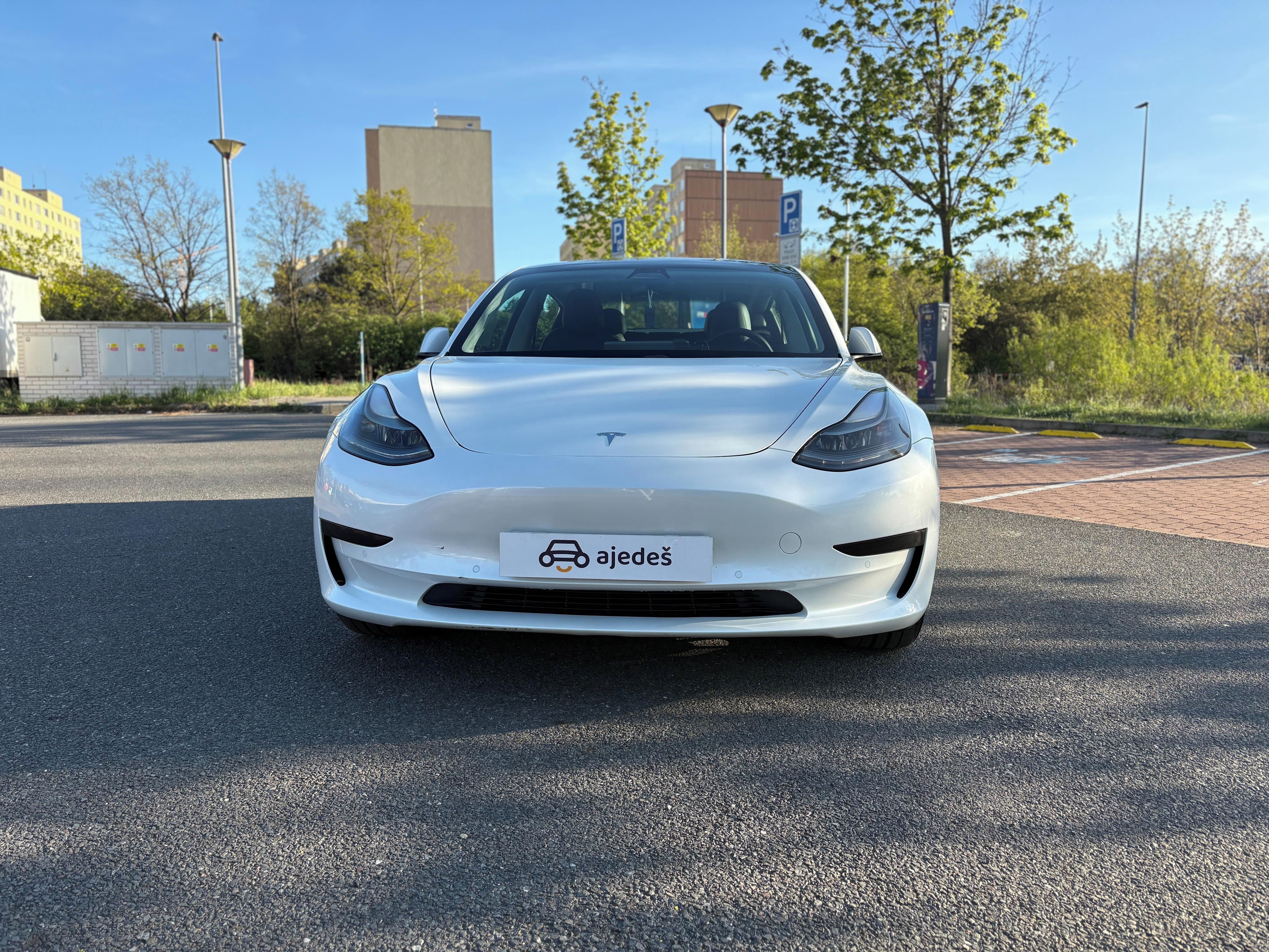 Tesla Model 3, Standard Range Plus/208kW/taž. - fotka 4