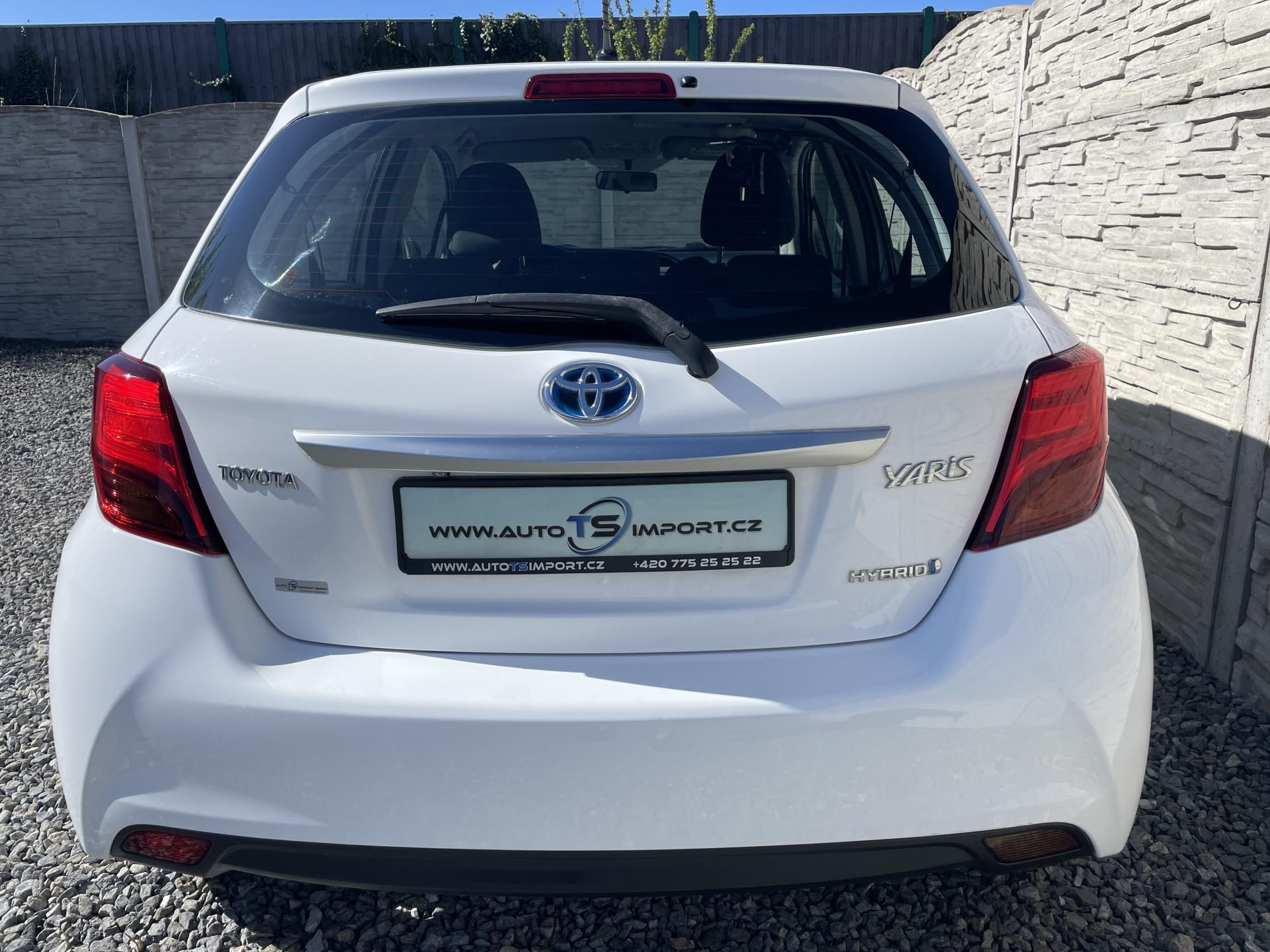 Toyota Yaris, 1.5i 16v HYBRID 142TKM TOP 1A! - fotka 4
