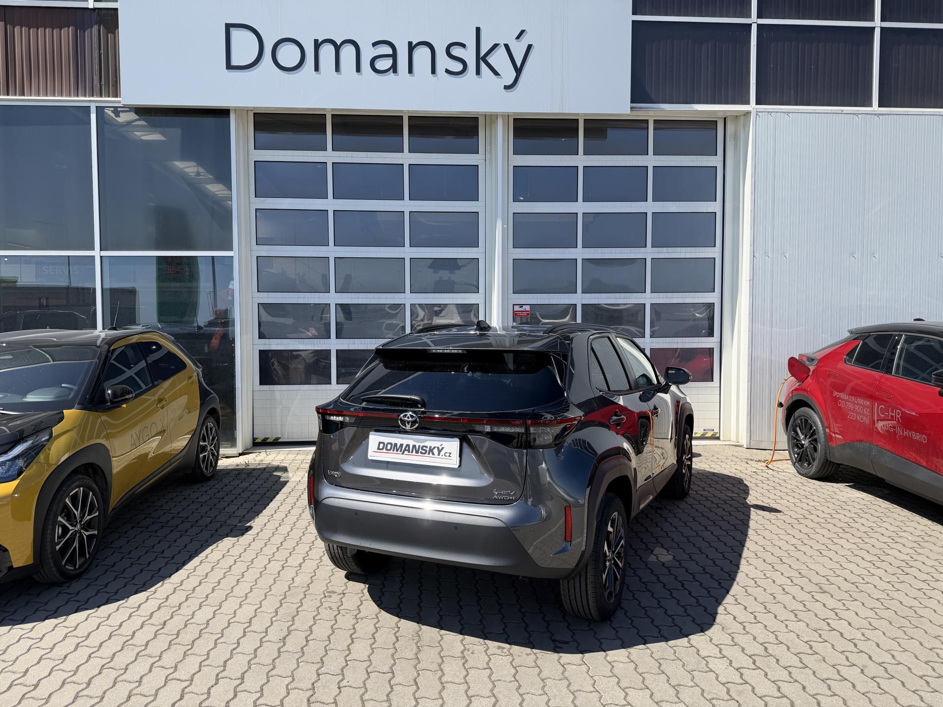 Toyota Yaris Cross, 1.5 Hybrid 130 4x4 STYLE - fotka 4