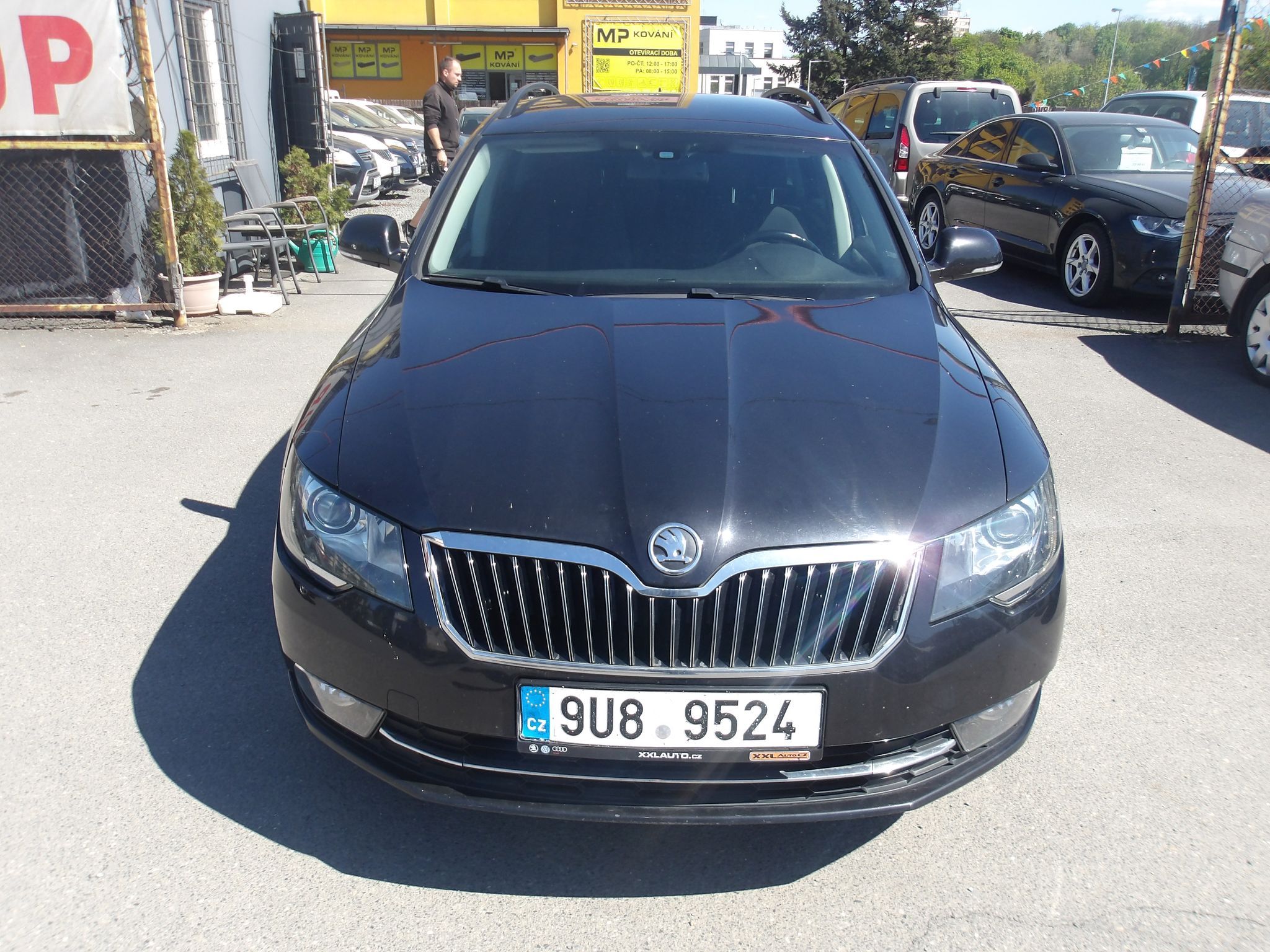 Škoda Superb, 2,0TDi 125kW DSG ! - fotka 3