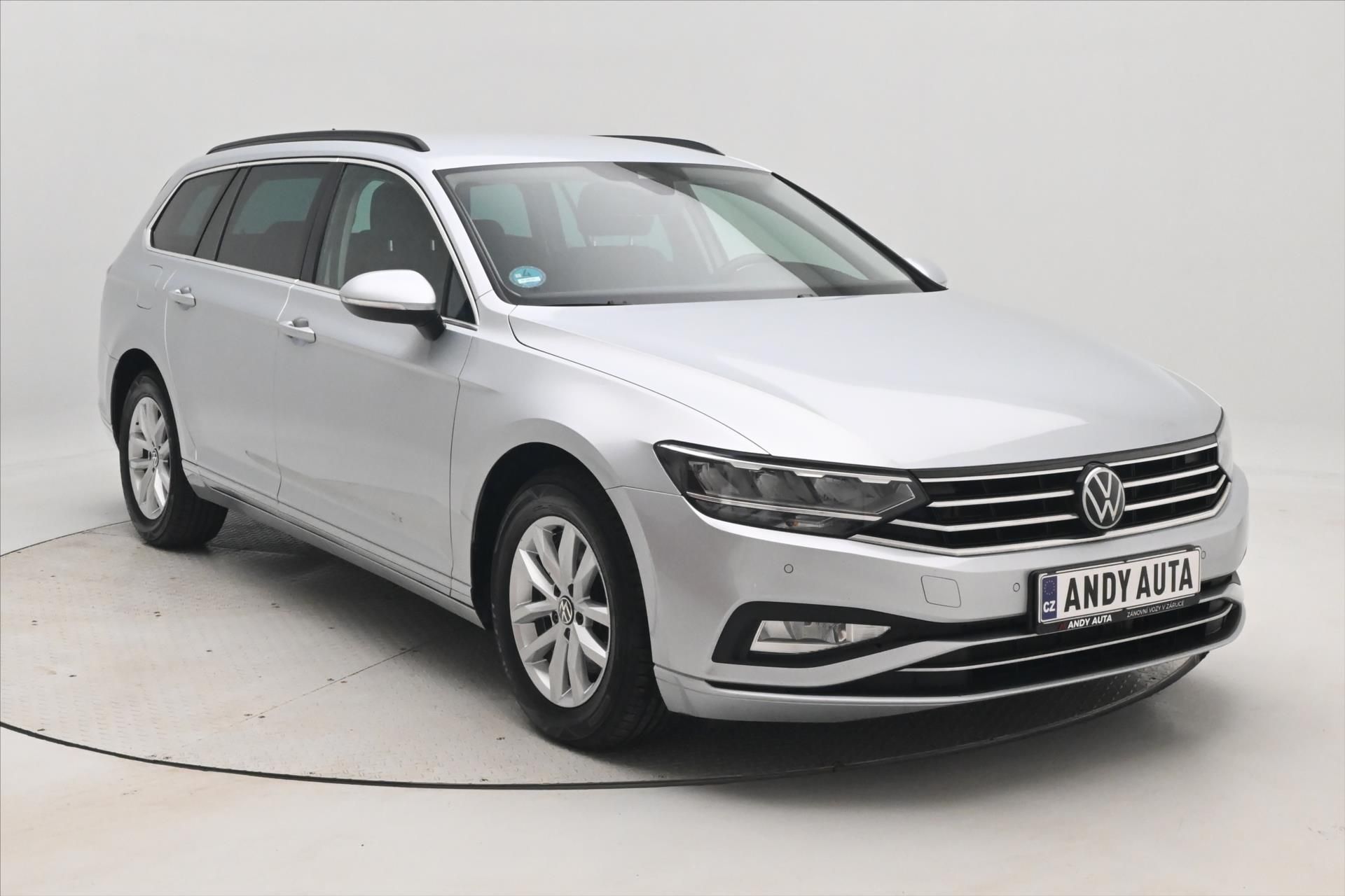 Volkswagen Passat, 2,0 TDI 110 kW DSG BUSINESS VŮ - fotka 3