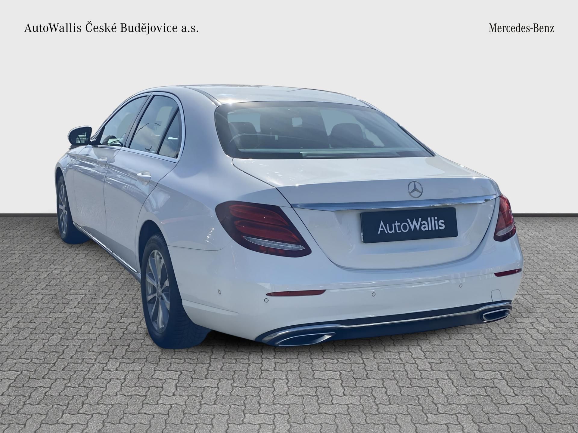 Mercedes-Benz Třídy E, E 220d 4M AVANTGARDE - fotka 3