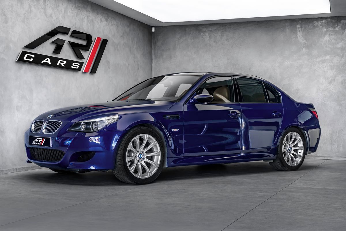 BMW M5, V10 5.0 manuál