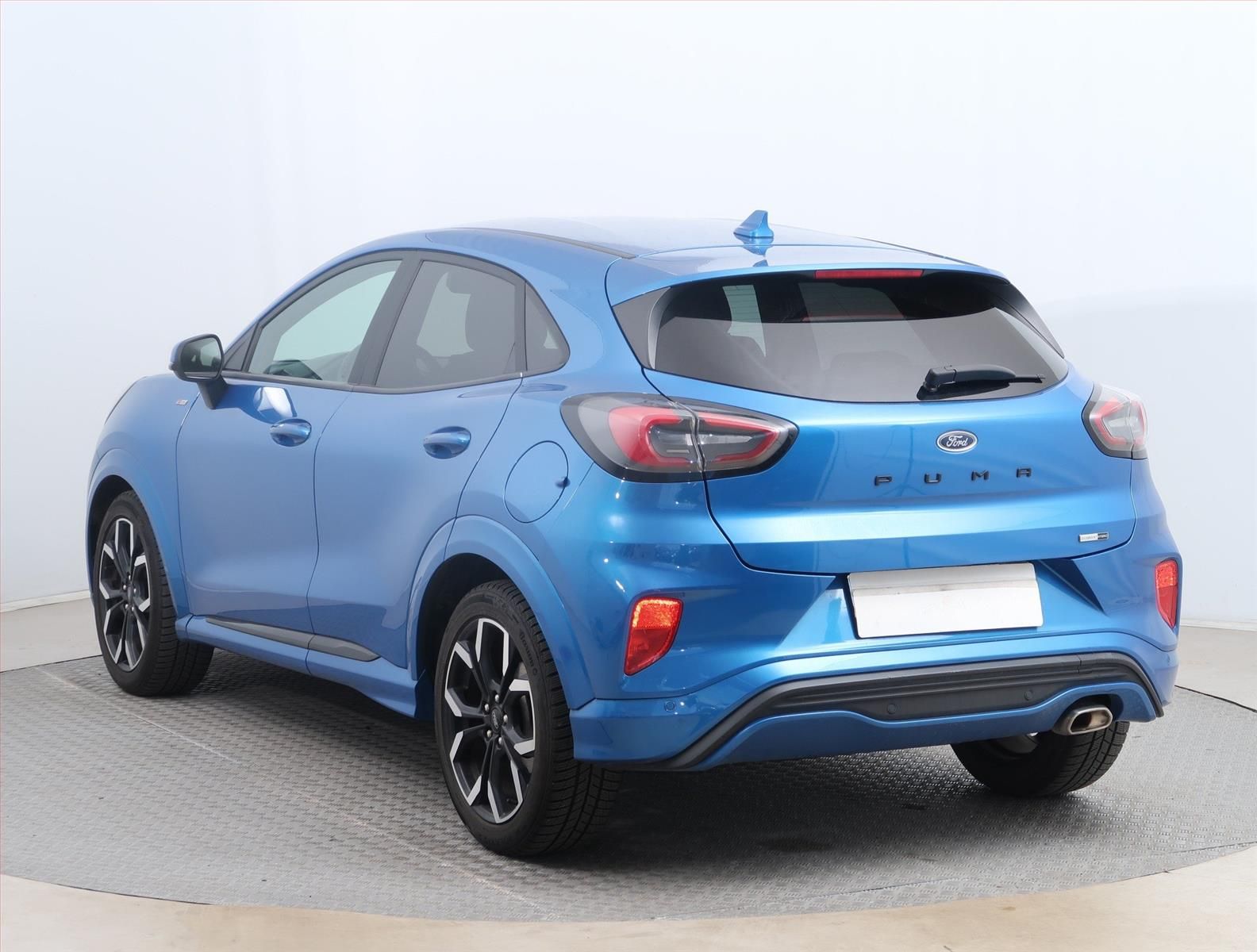 Ford Puma, 1.0 EcoBoost mHEV, ST-Line X - fotka 4