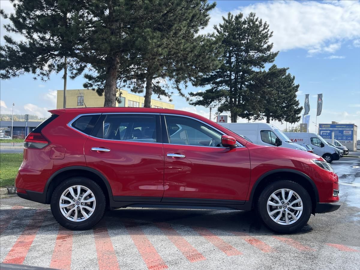 Nissan X-Trail, 1,6 DIG-T  Acenta ČR 1 maj - fotka 4
