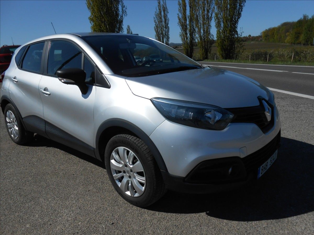 Renault Captur, 0,9 TCe 66 kW Historie - fotka 4