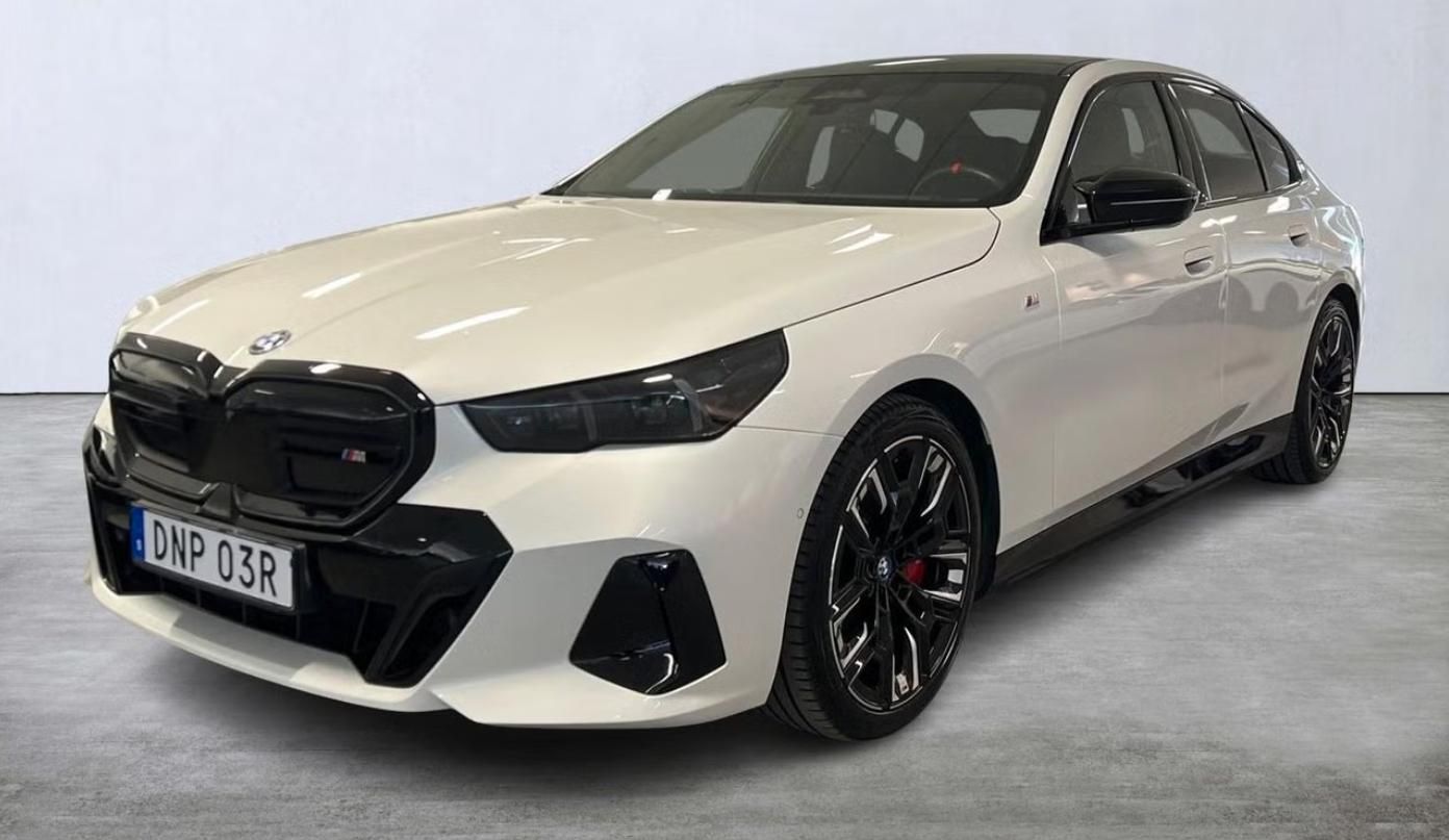 BMW i5, M60 xDrive M 360k HuD Panorama