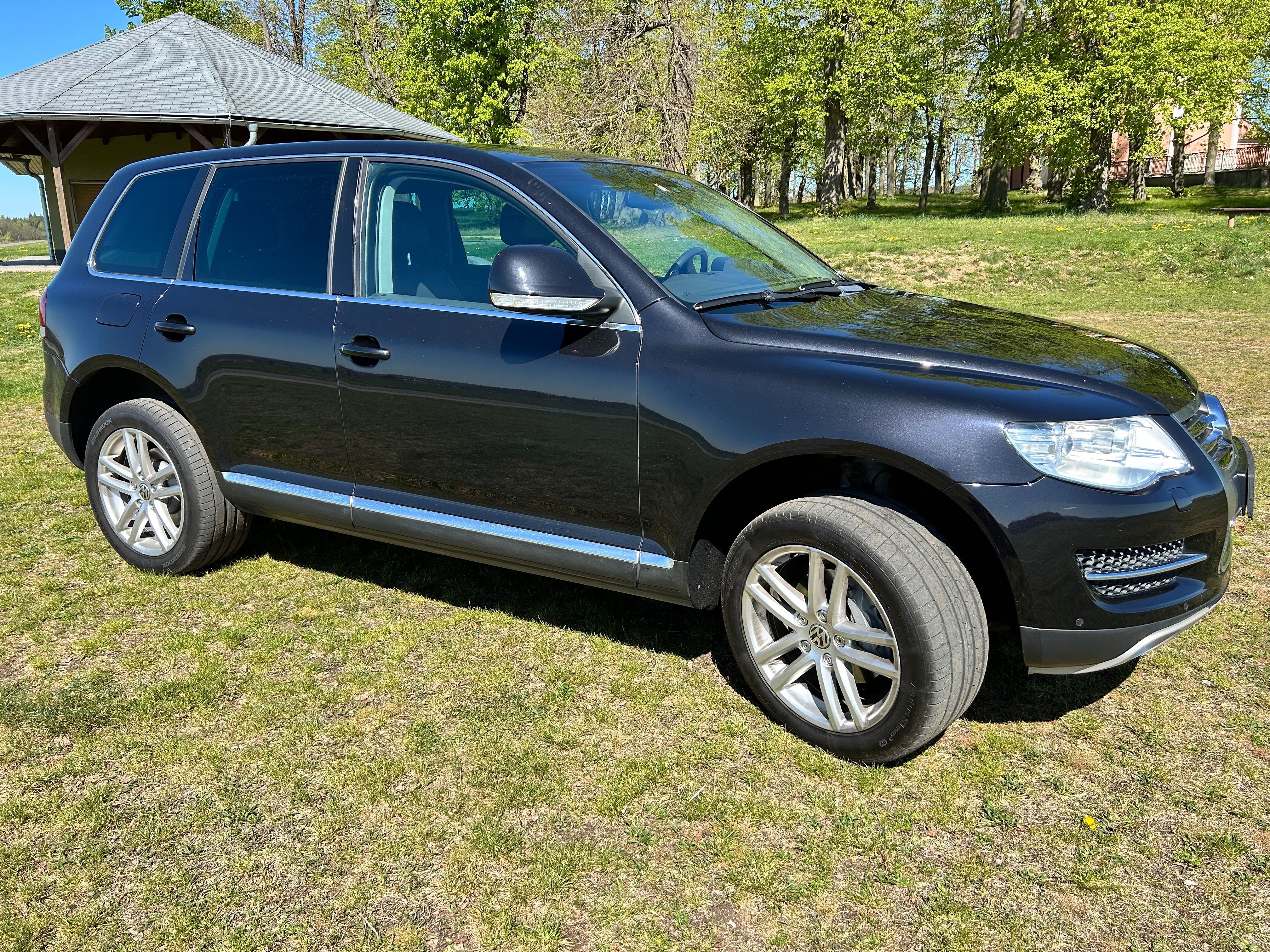 Volkswagen Touareg, tažné 3,5t, servisováno, 290PS - fotka 2