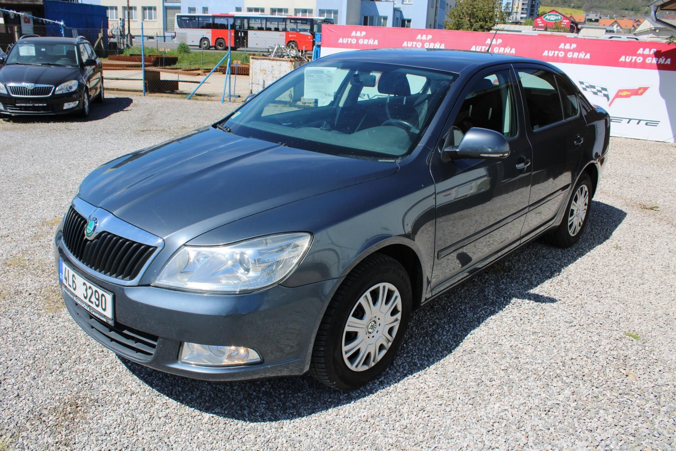 Škoda Octavia, 1,6TDI KLIMA TEMPOMAT ALUKOLA - fotka 3