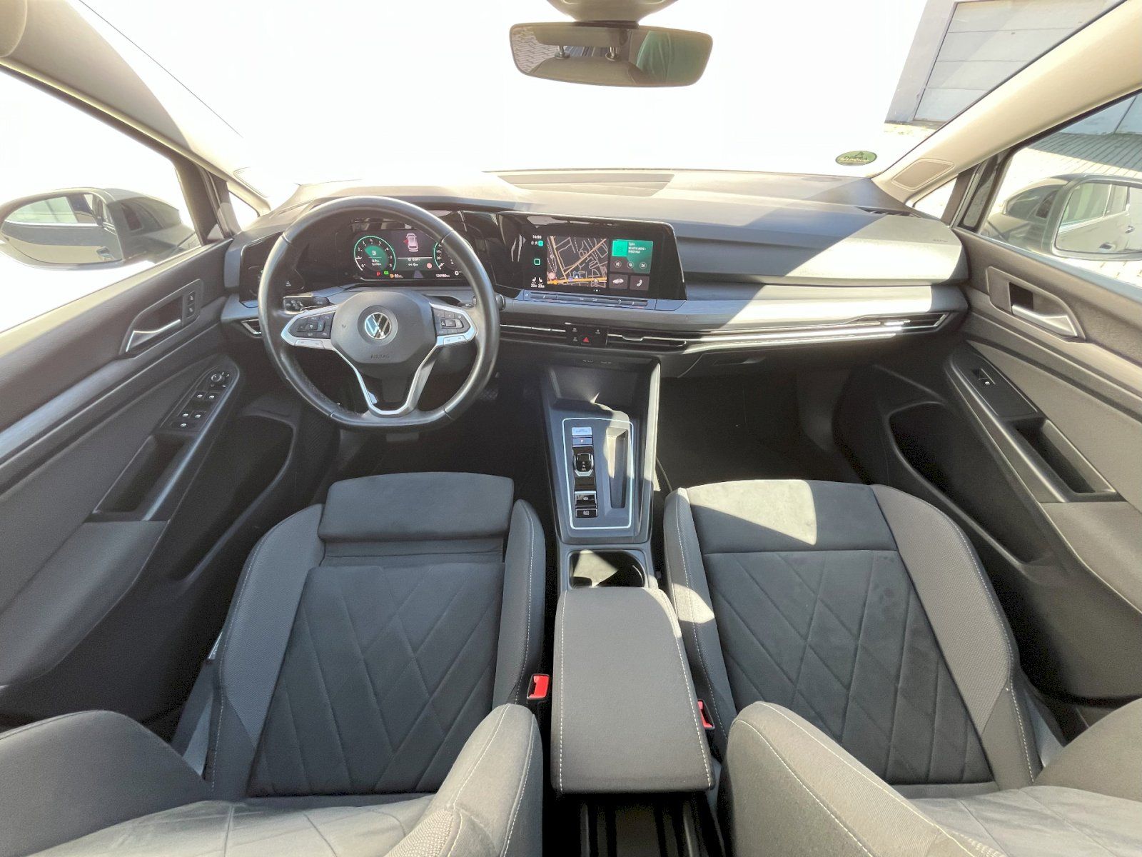 Volkswagen Golf, VARIANT 1,5 eTSI 96KW DSG STYL - fotka 5