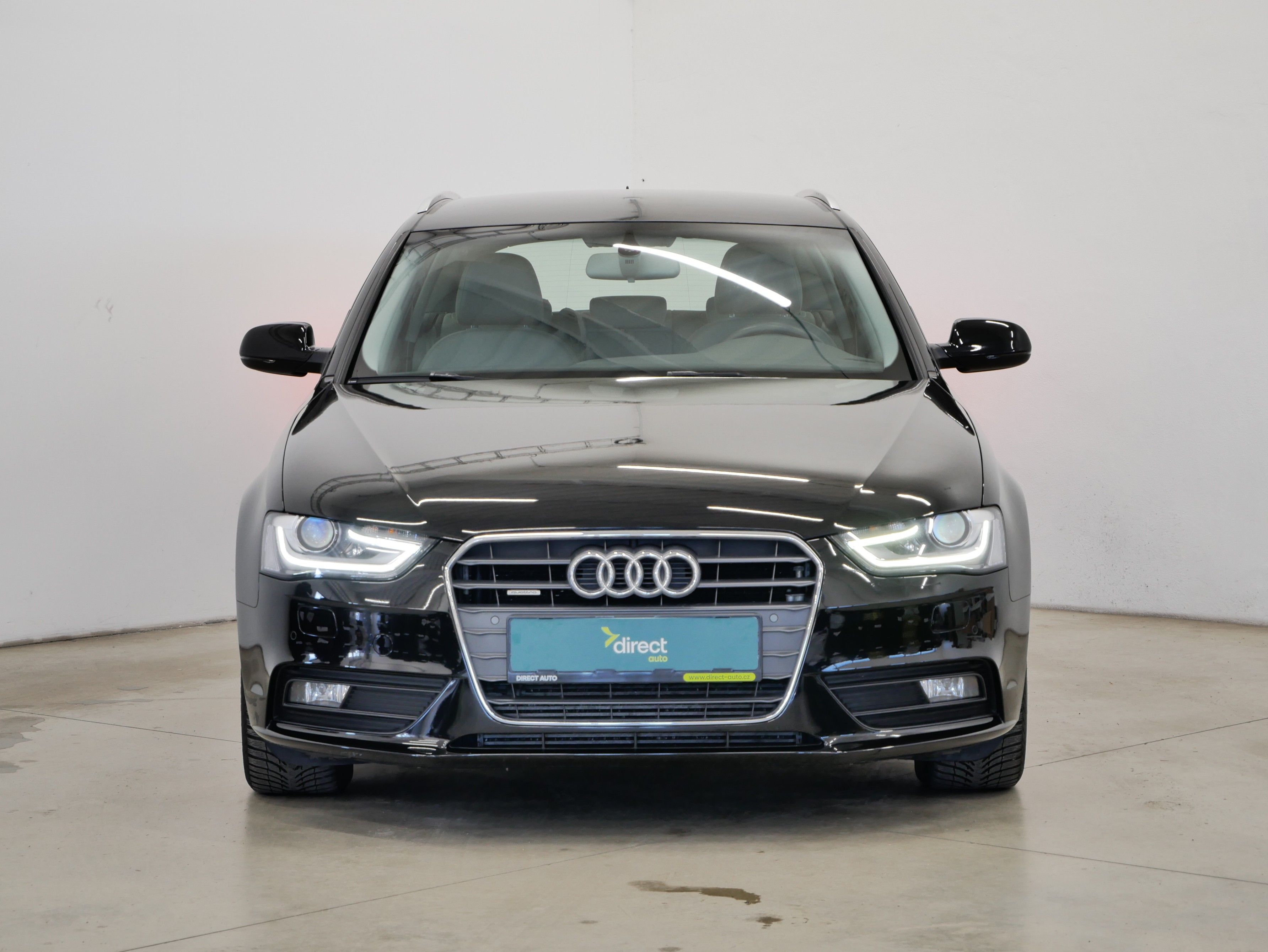 Audi A4, 2.0 TDI 130kW quattro Ambition - fotka 4