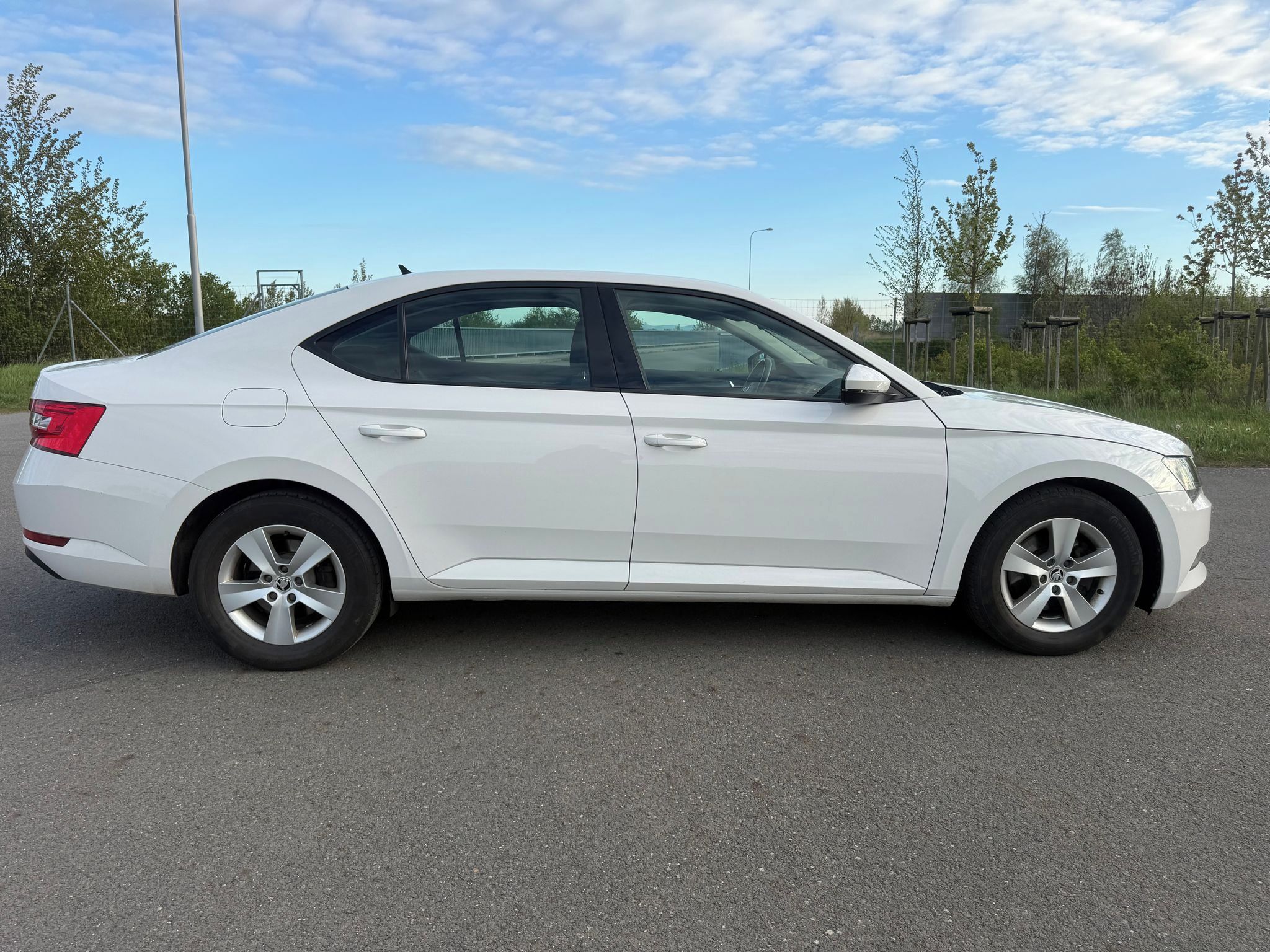 Škoda Superb, 2,0 TDI 110 kW - fotka 6