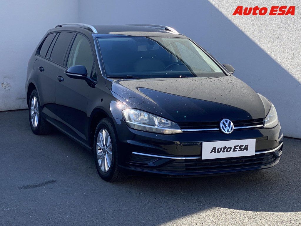 Volkswagen Golf, 1.6TDI,masáž,autoAC