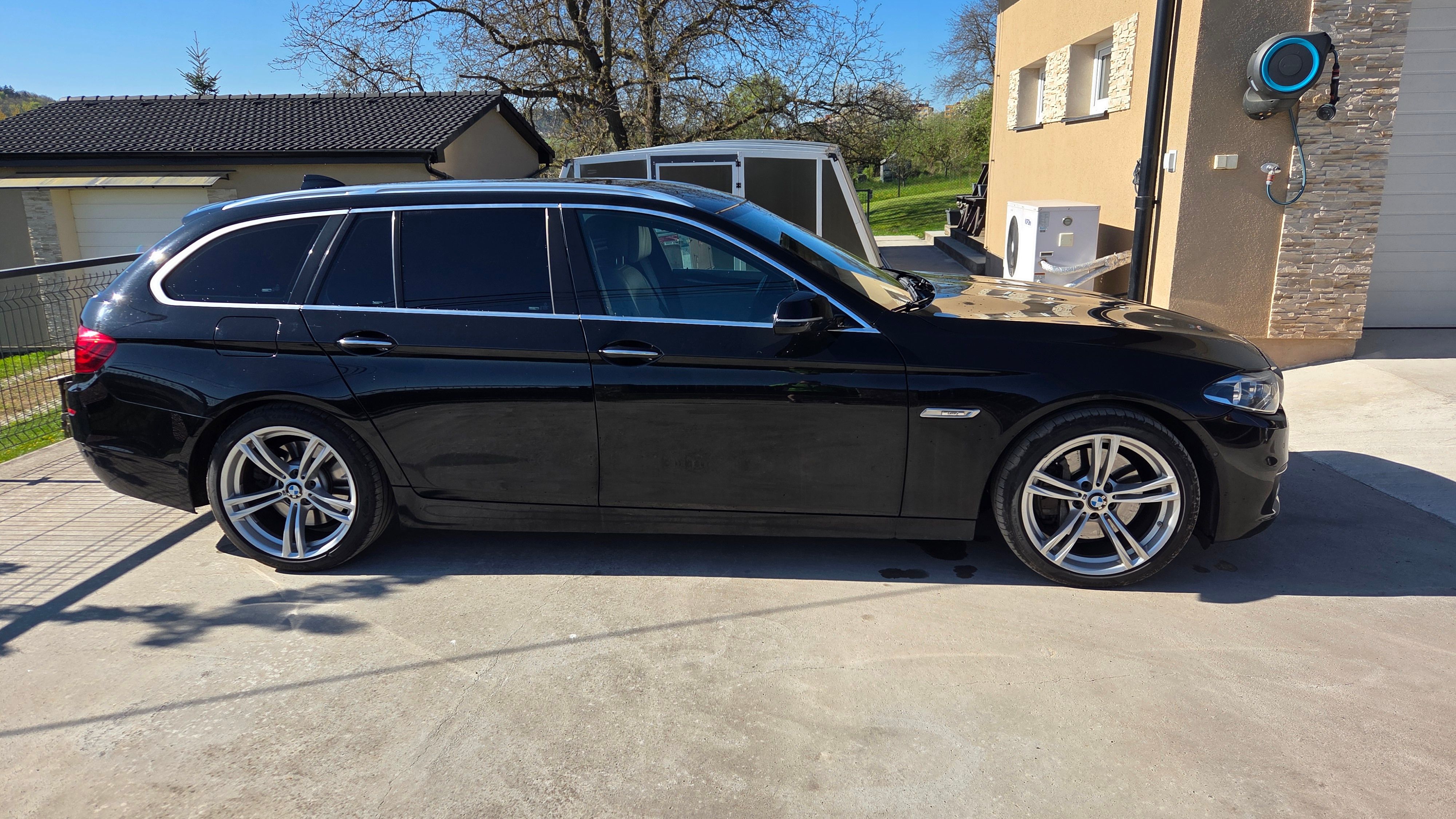 BMW Řada 5, BMW 530xd, Webasto, LED Matrix - fotka 4