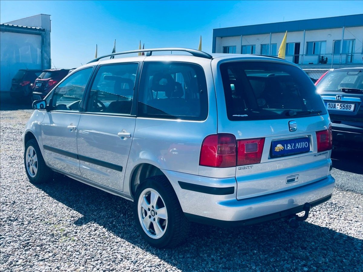 Seat Alhambra, 2,0 i - fotka 6