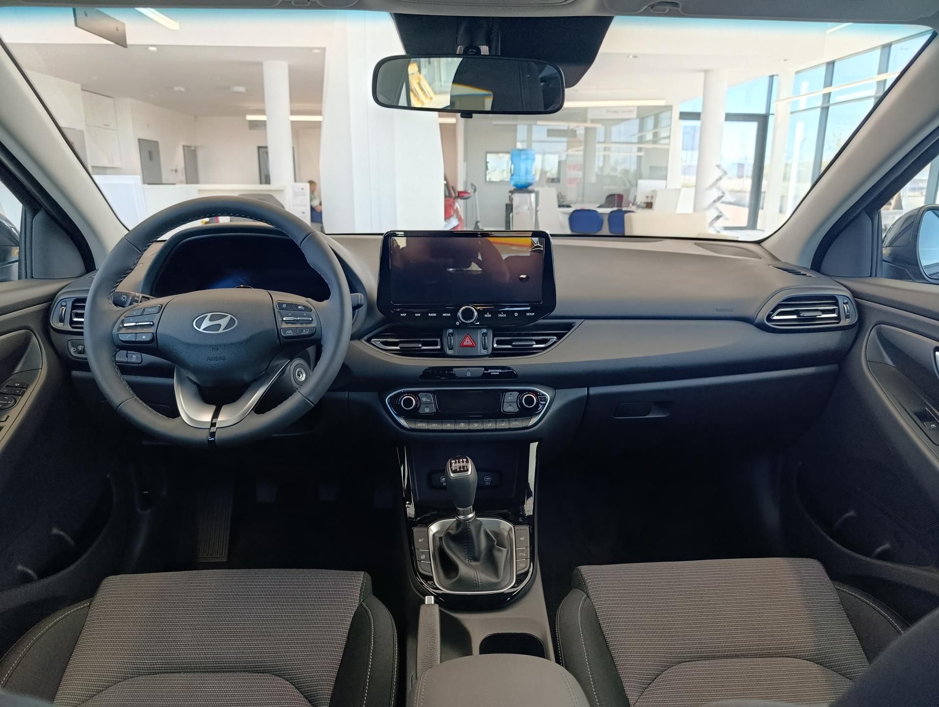 Hyundai i30, WG 1,0 T-GDI MT GO CZECH - fotka 6