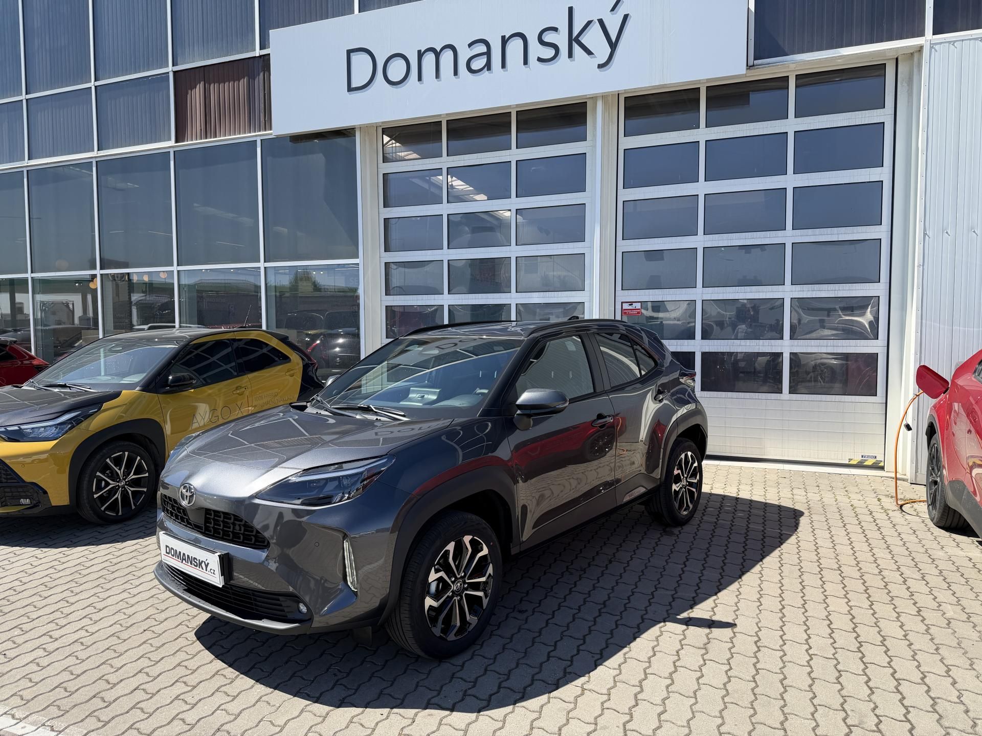 Toyota Yaris Cross, 1.5 Hybrid 130 4x4 STYLE - fotka 2