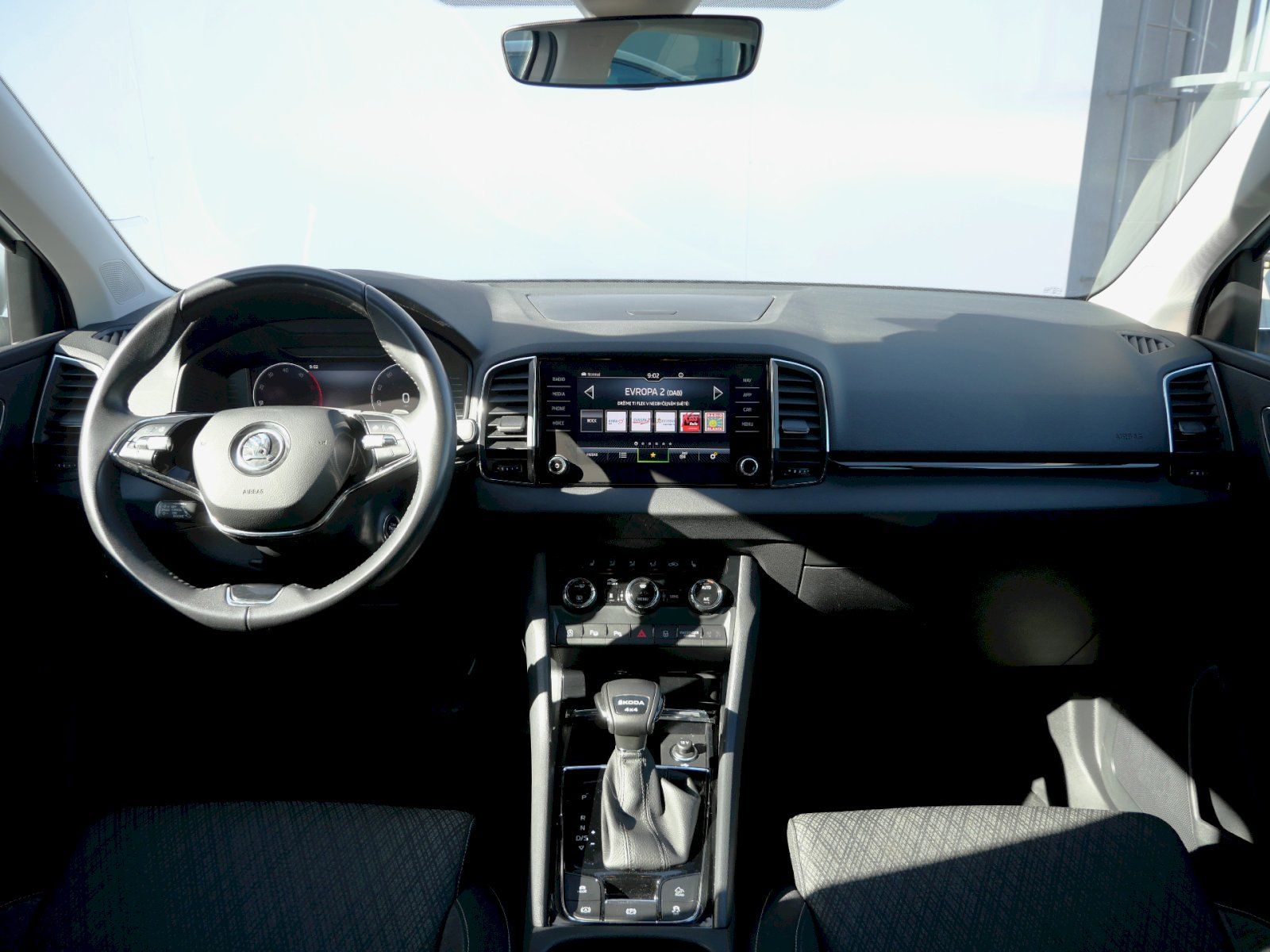 Škoda Karoq, Style Exclusive DSG 4x4  2.0TD - fotka 5