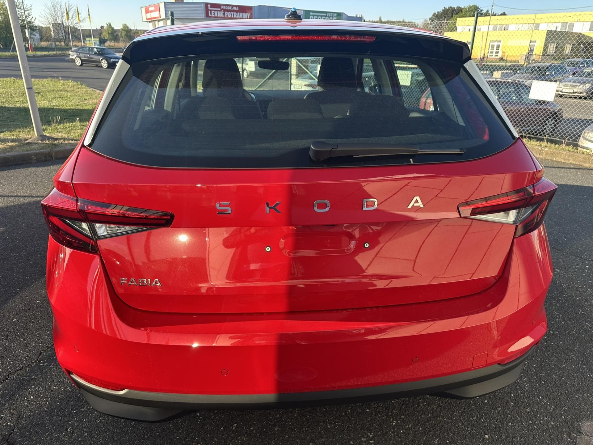 Škoda Fabia, CLASSIC 1.0TSI 70kW + tažné - fotka 5