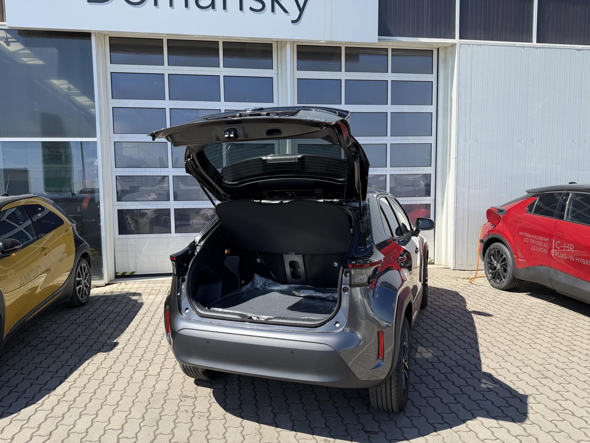Toyota Yaris Cross, 1.5 Hybrid 130 4x4 STYLE - fotka 5