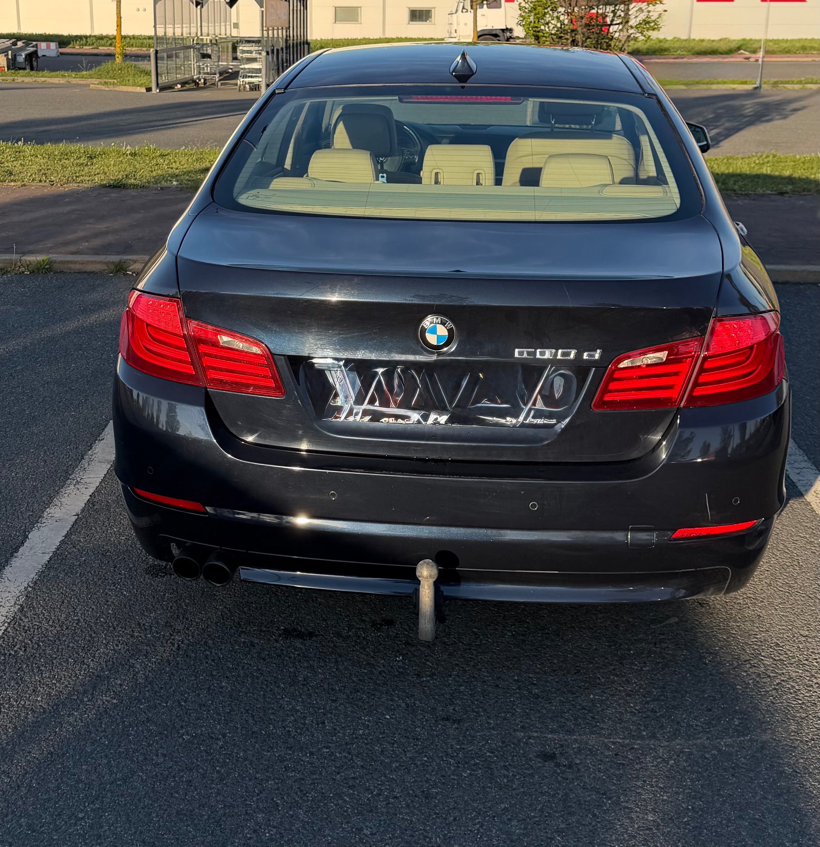 BMW Řada 5, 2.0 - fotka 2