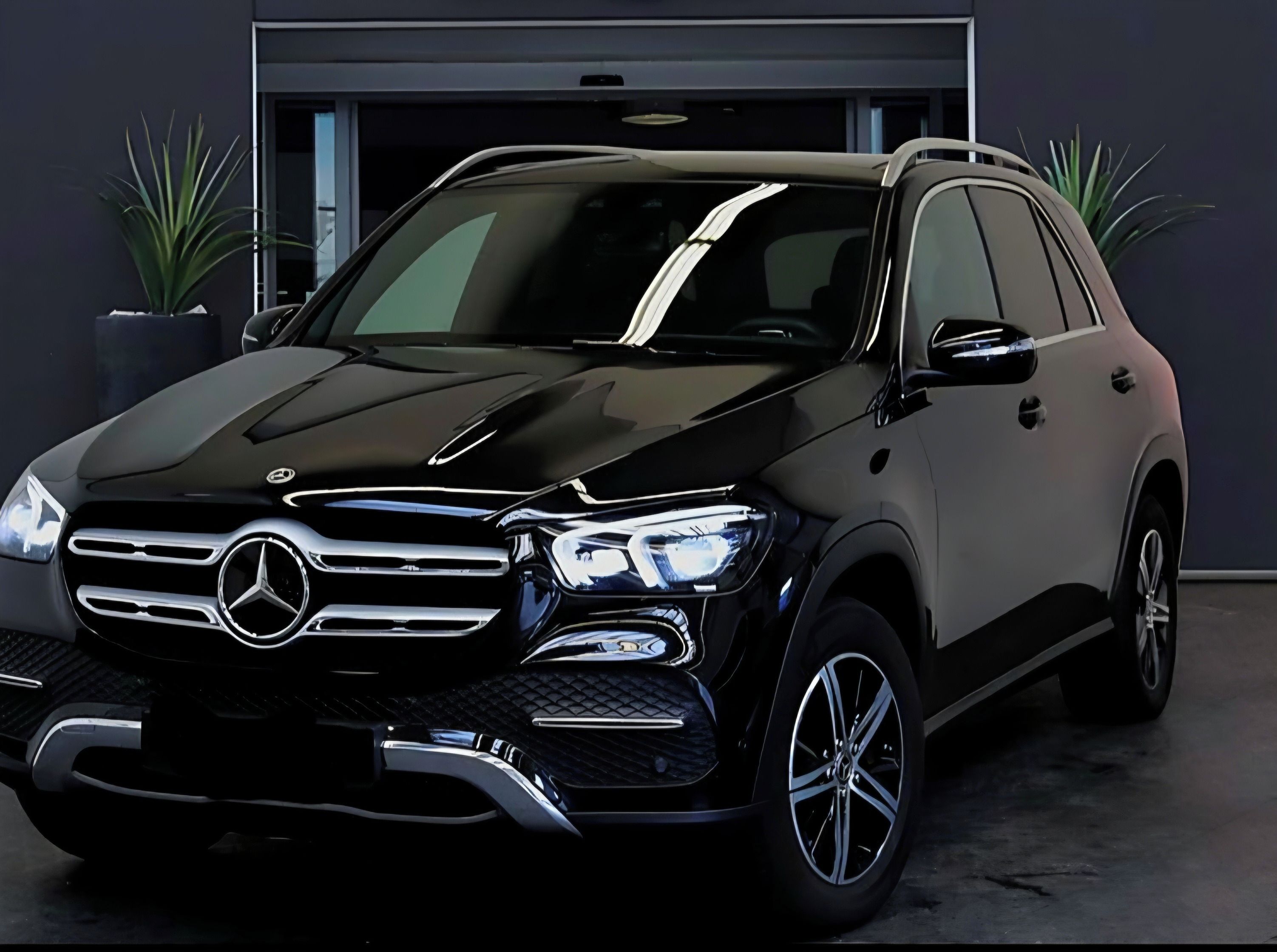 Mercedes-Benz GLE, 300d 4M AMG PANO TAŽNÉ ZÁRUKA - fotka 2