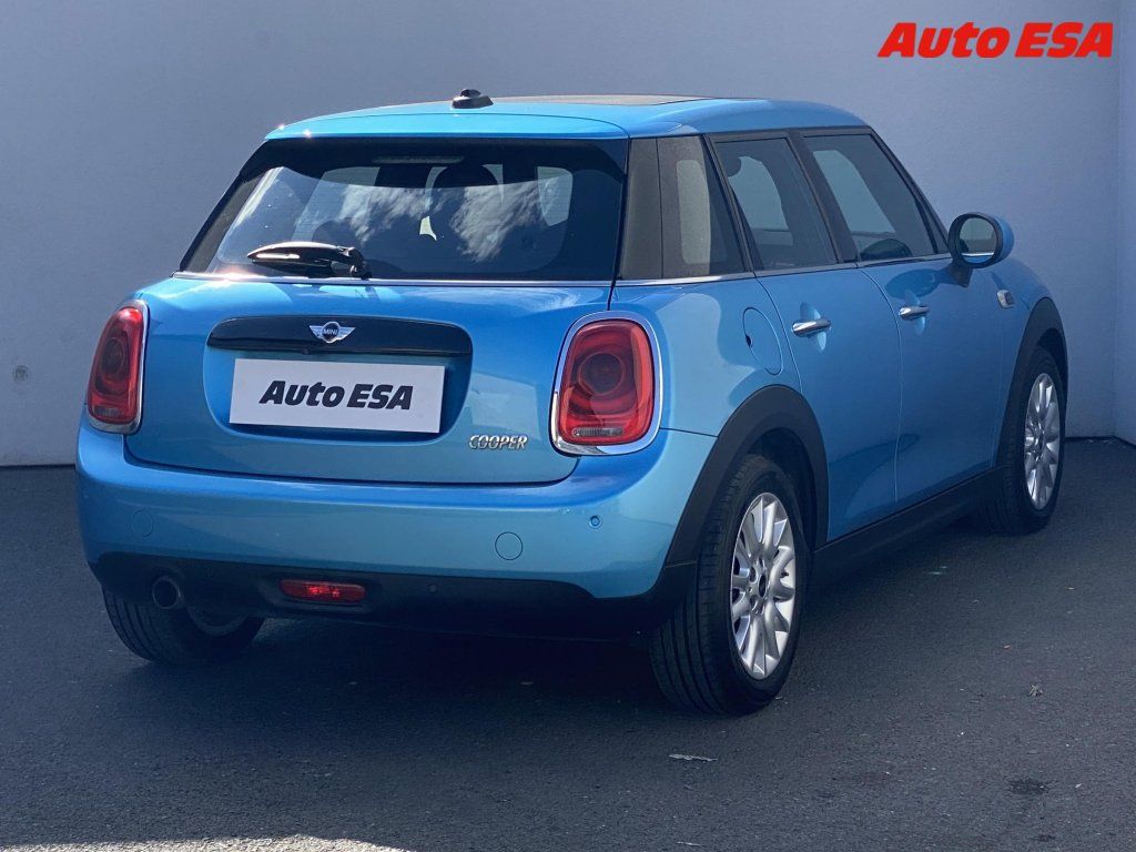 Mini Cooper, 1.5 - fotka 4