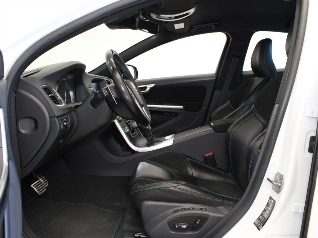 Volvo S60, 2,0 Polestar 270kW 75tkm.ČR - fotka 6