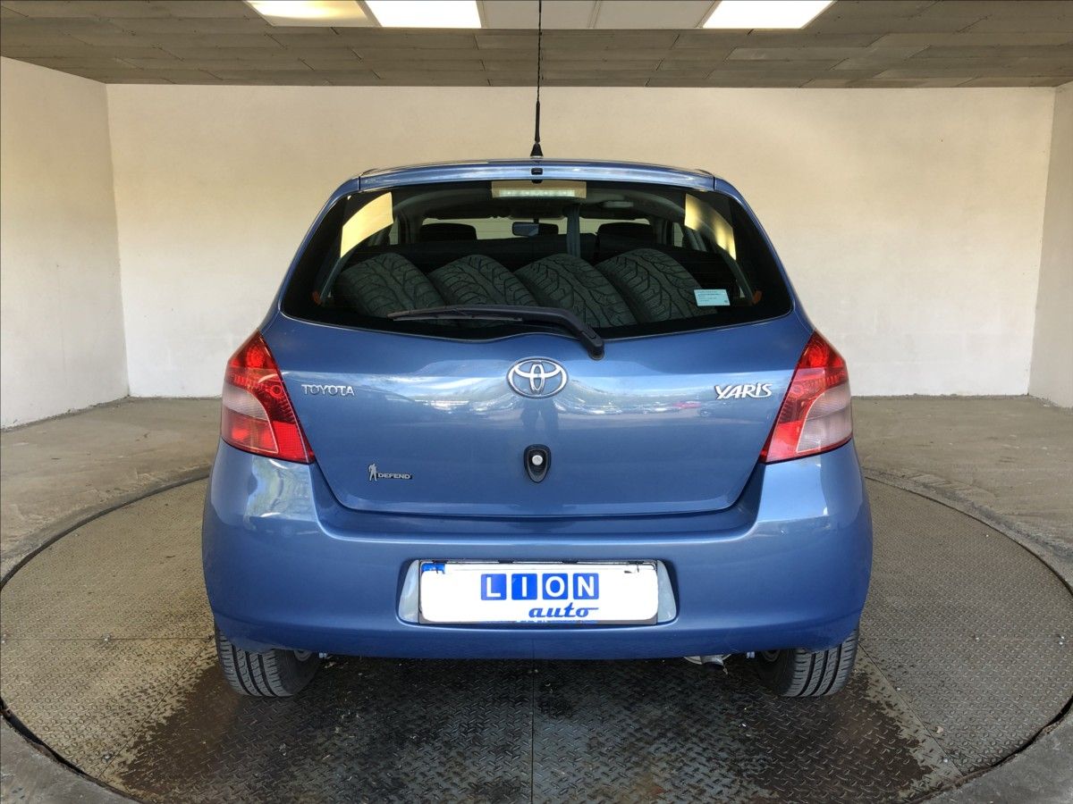 Toyota Yaris, 1,3 VVT-i - fotka 6