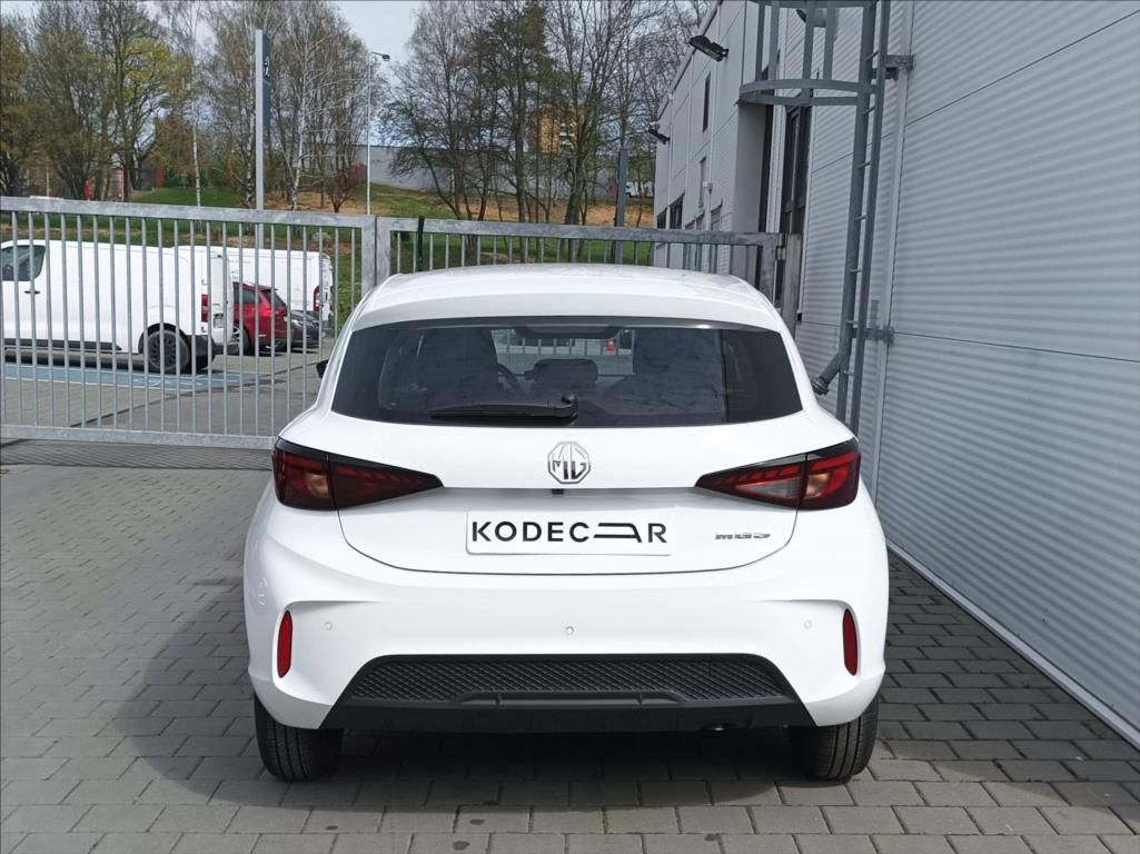 MG MG3, 1,5 116k 5MAN 4x2  Excite - fotka 5