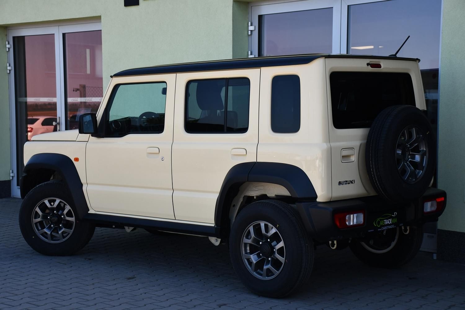 Suzuki Jimny, 1,5 GLX AUTOMAT, 4X4 LONG - fotka 3