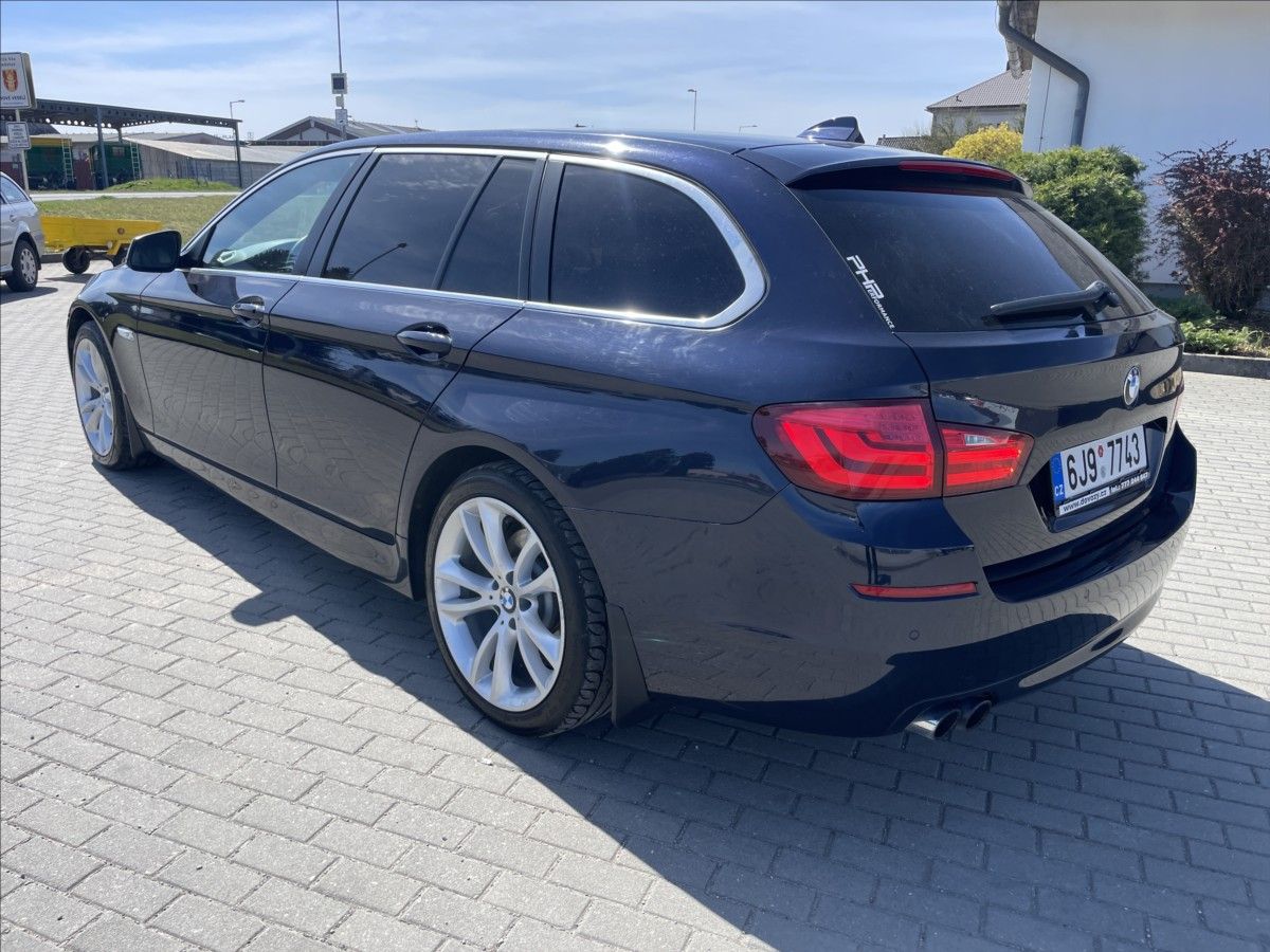 BMW Řada 5, 3,0 d 180kw Manuál Luxury 2maj - fotka 3