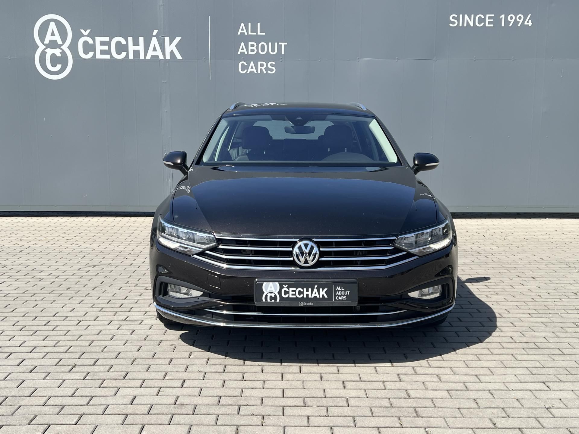 Volkswagen Passat, 2.0TDi*140kW*DSG*ACC - fotka 2